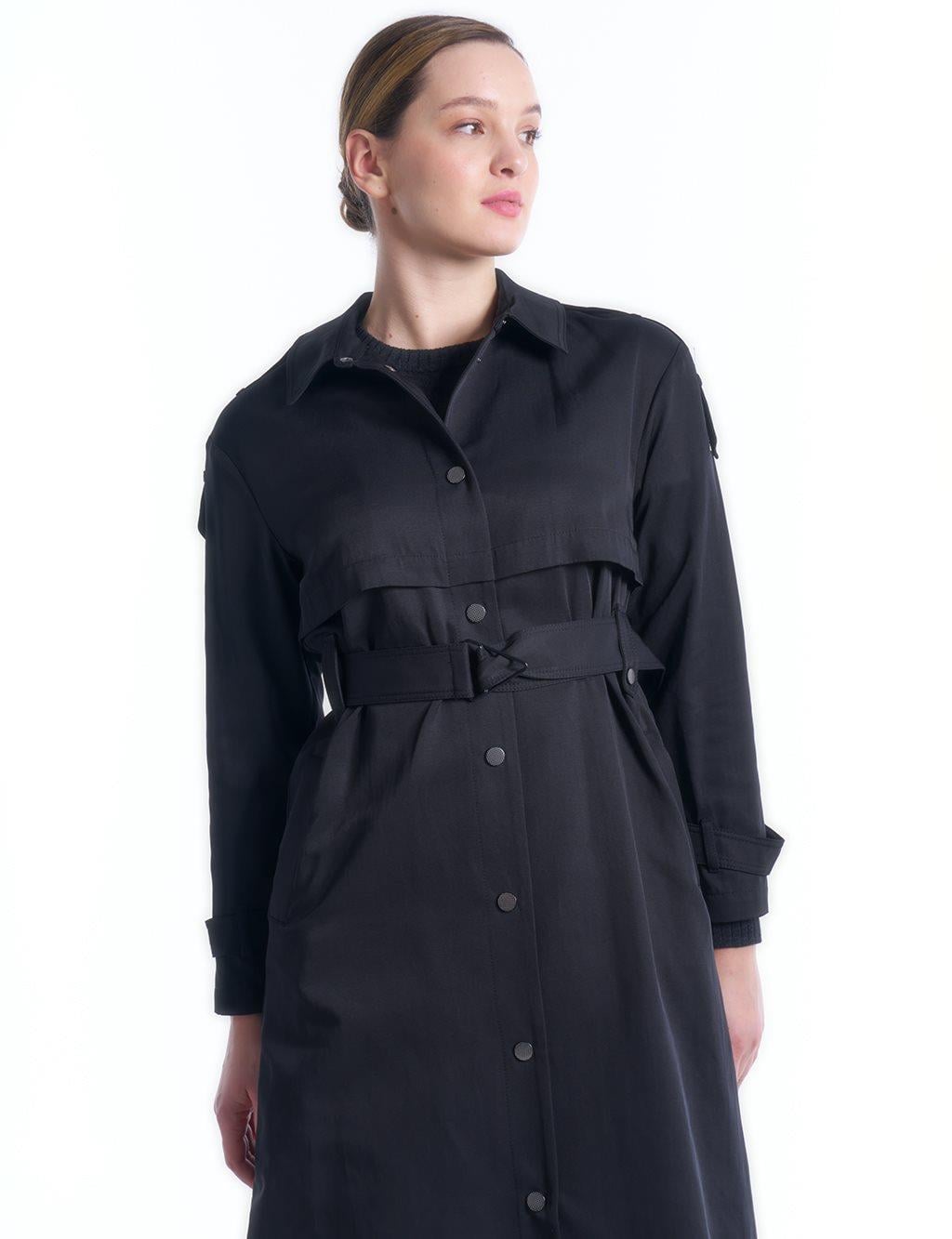 KAYRA Rüzgarlık Detaylı Kemerli Kap Siyah KA-B24-14020