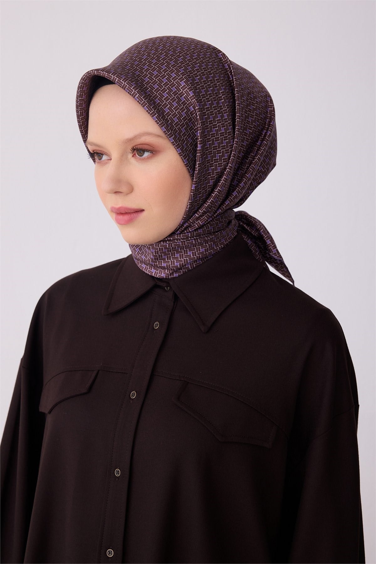 BELLİ Kahverengi Klasik Desen %100 Twill İpek Eşarp 4317-34