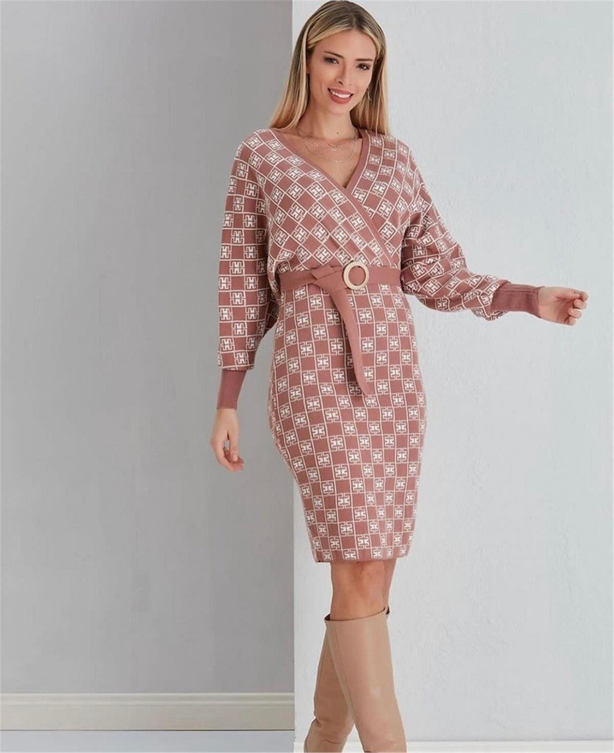 Degaje Yaka Triko Elbise Gül Kurusu