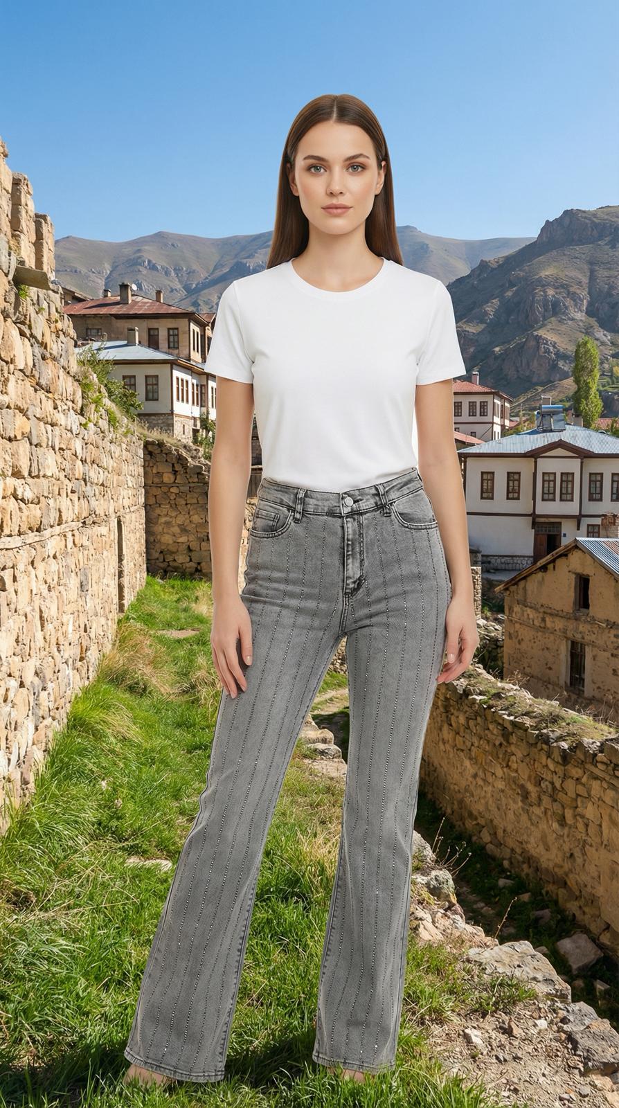 Noshe Viana İspanyol Paça Taşlı Kot Pantolon Siyah