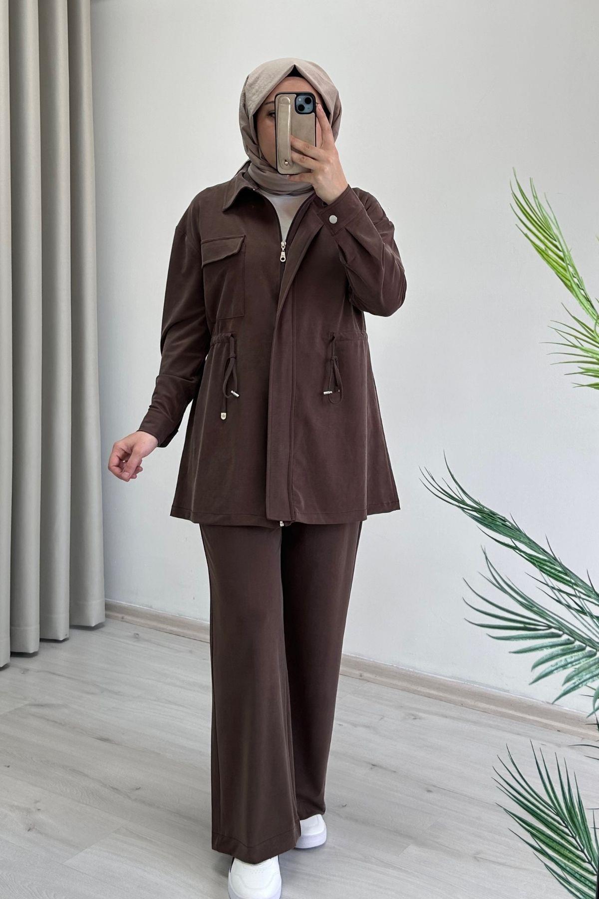 My Magazin Bambu Pike Kumaş Bel Büzme Detaylı Full Fermuar Kapamalı Tesettür İkili Takım Kahve