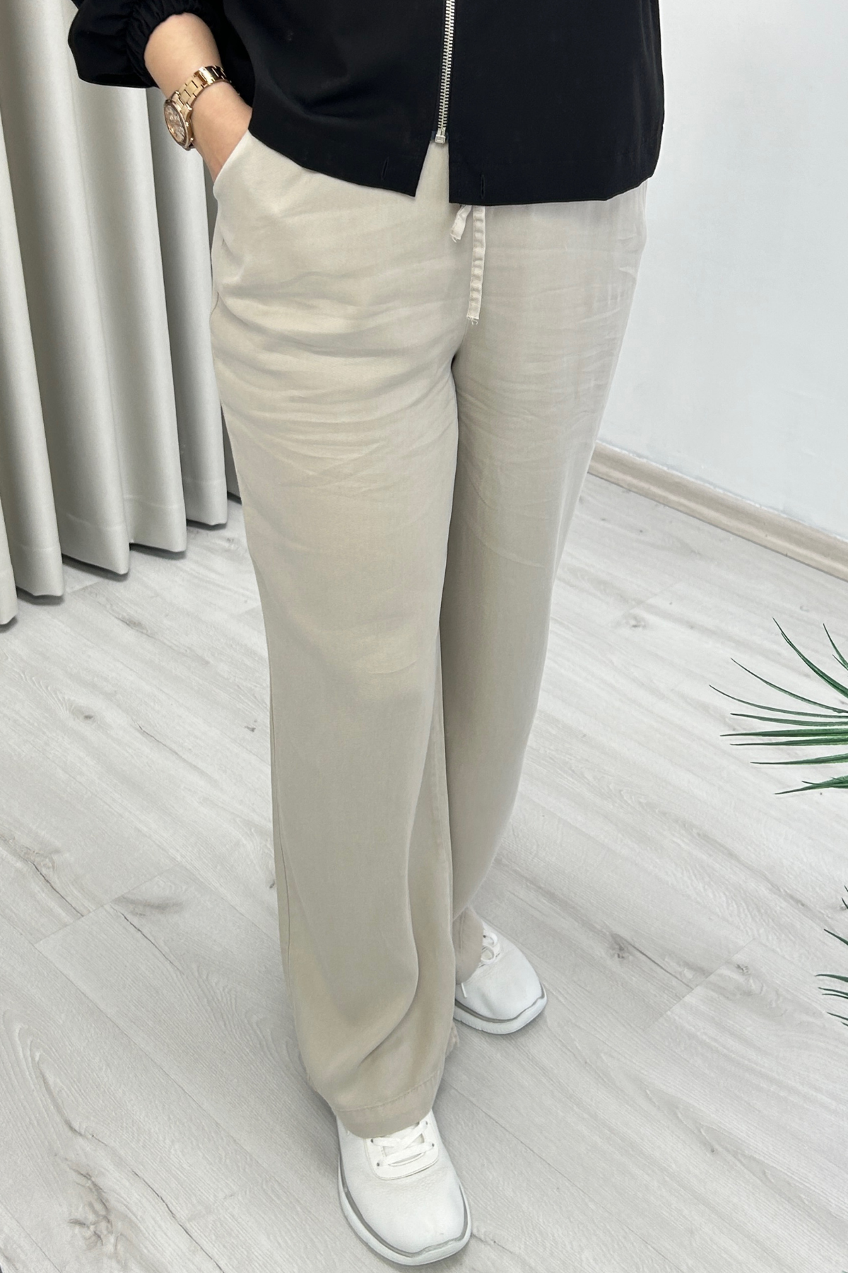Yeni Sezon Premium Kumaş Yumuşak Dokulu Dökümlü Kadın Pantolon Bej