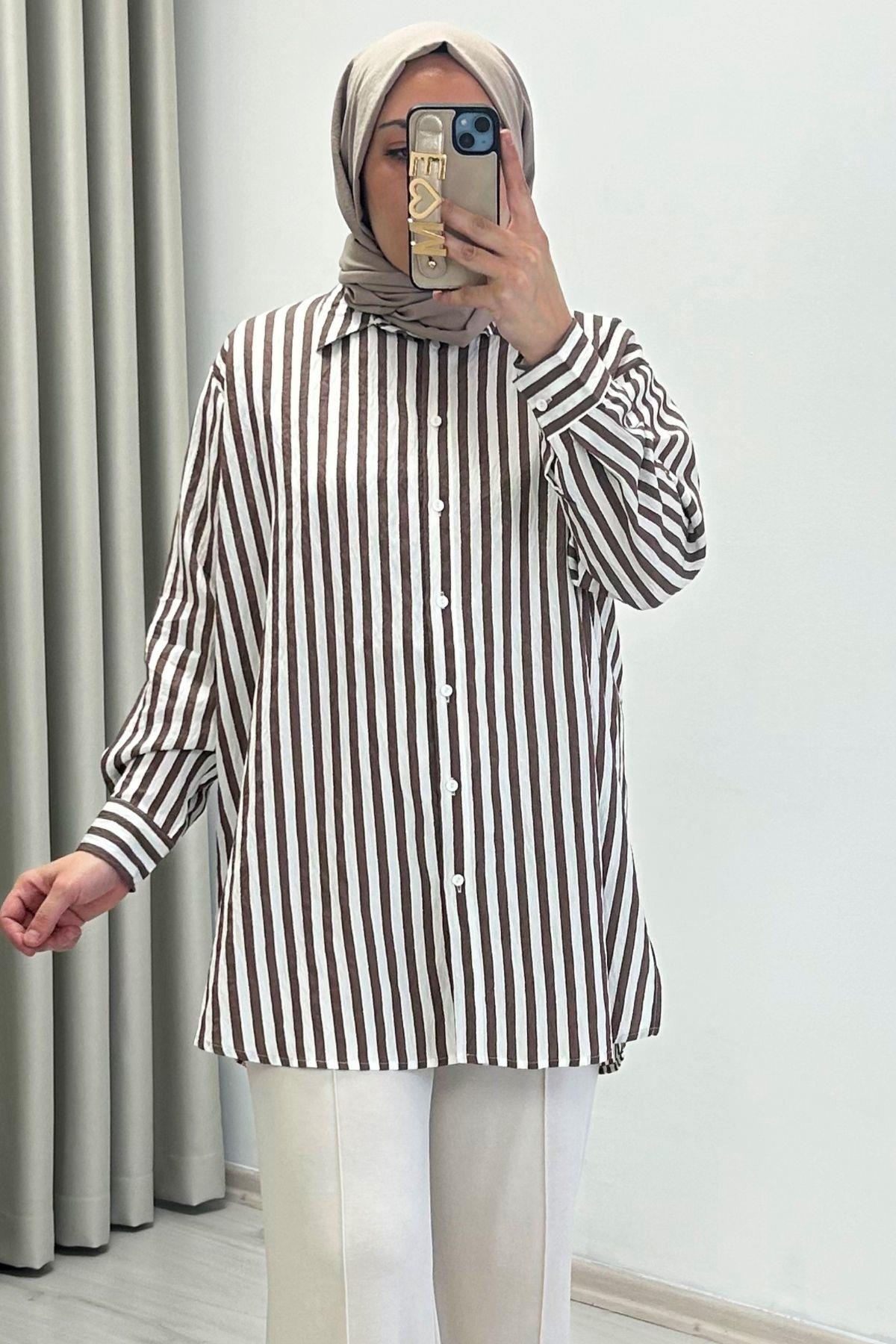 Ekru Tex Simli Çizgi Detaylı Oversize Rahat Kalıp Kadın Gömlek Kahve