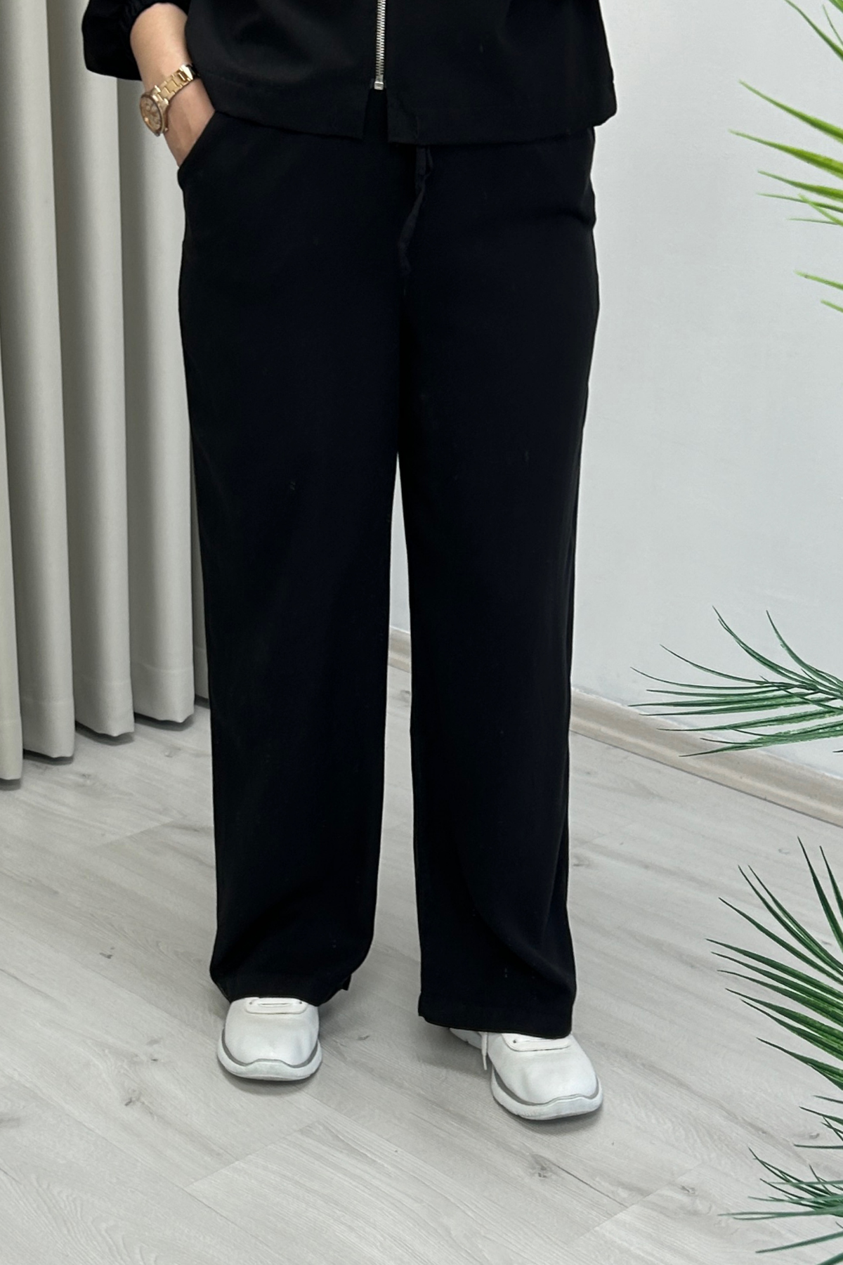 Yeni Sezon Premium Kumaş Yumuşak Dokulu Dökümlü Kadın Pantolon Siyah