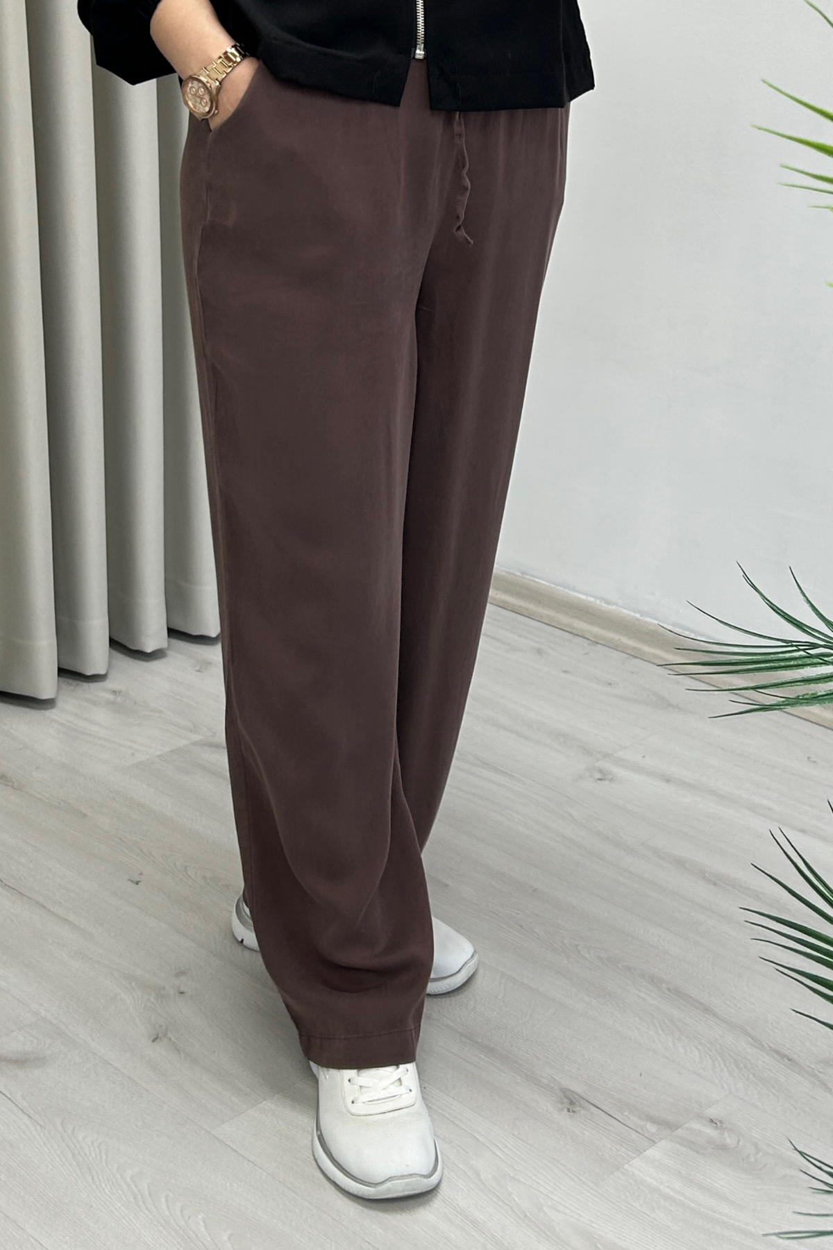 Yeni Sezon Premium Kumaş Yumuşak Dokulu Dökümlü Kadın Pantolon Kahve