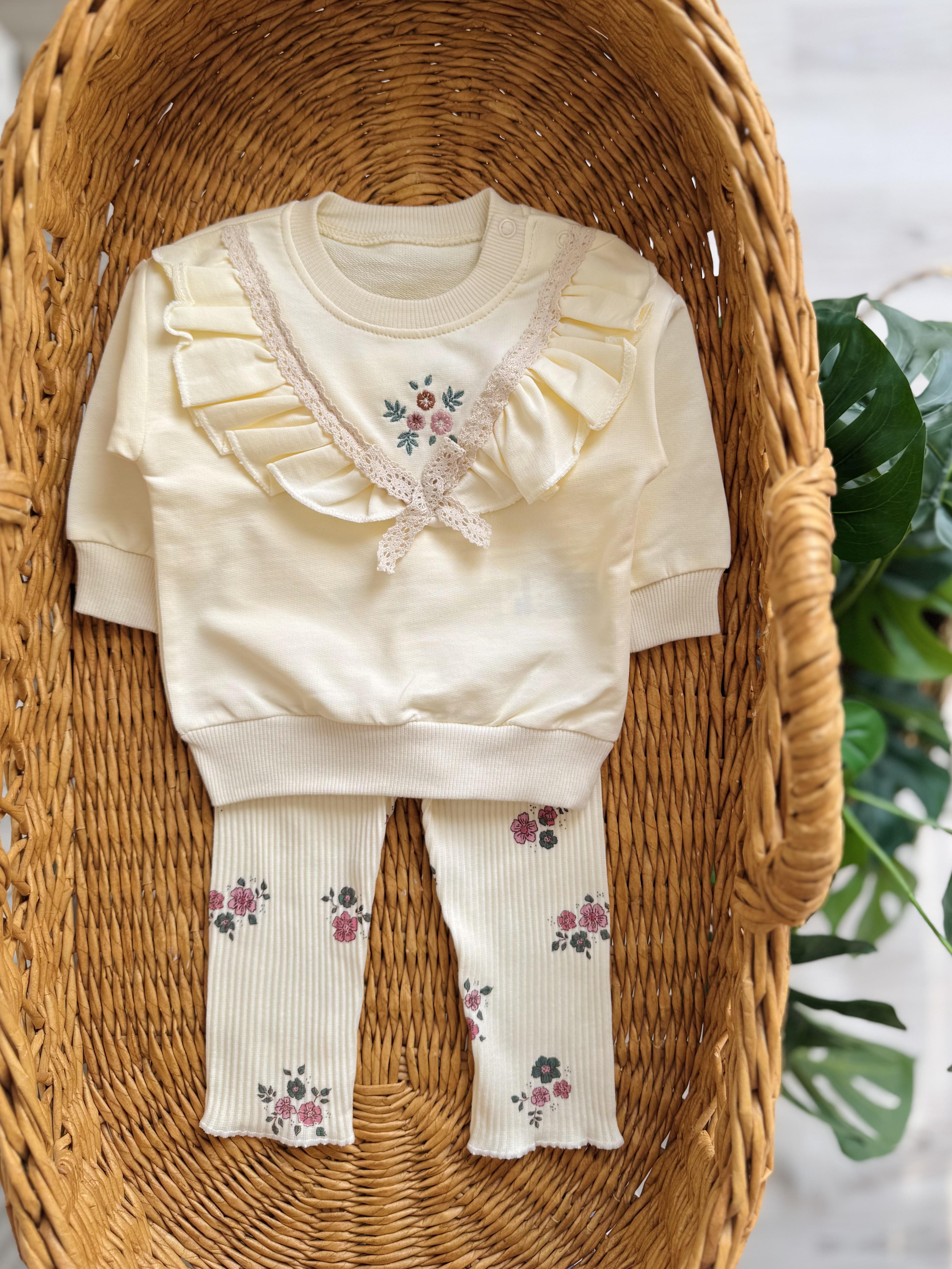 Jasmin Ekru Taytlı Takım