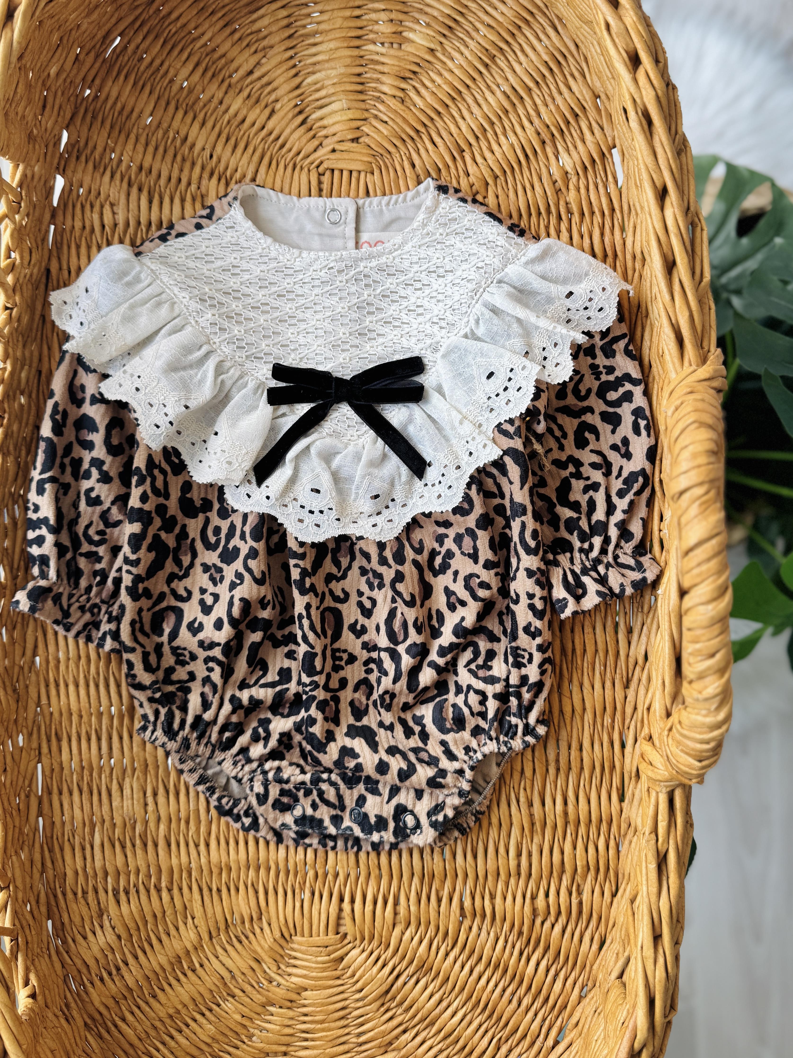 Leopar Kadife Romper