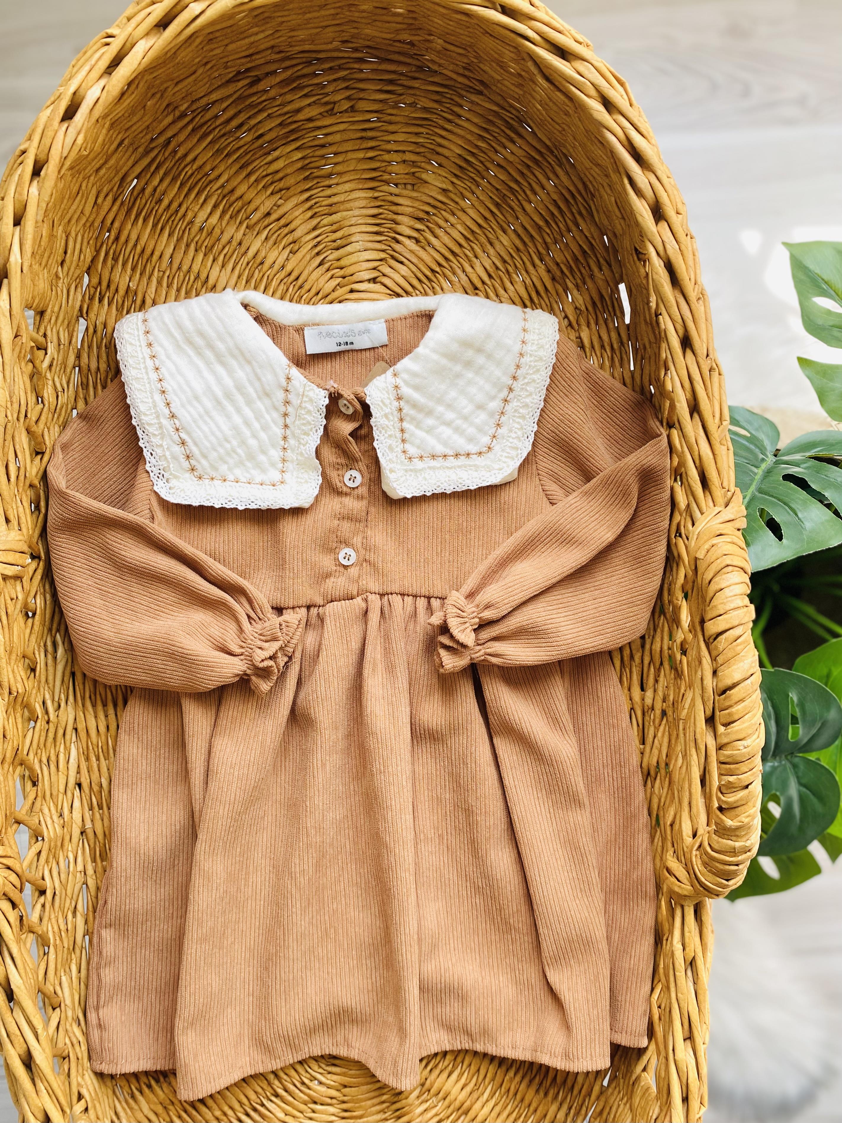 Yaka Detay Kahverengi Elbise