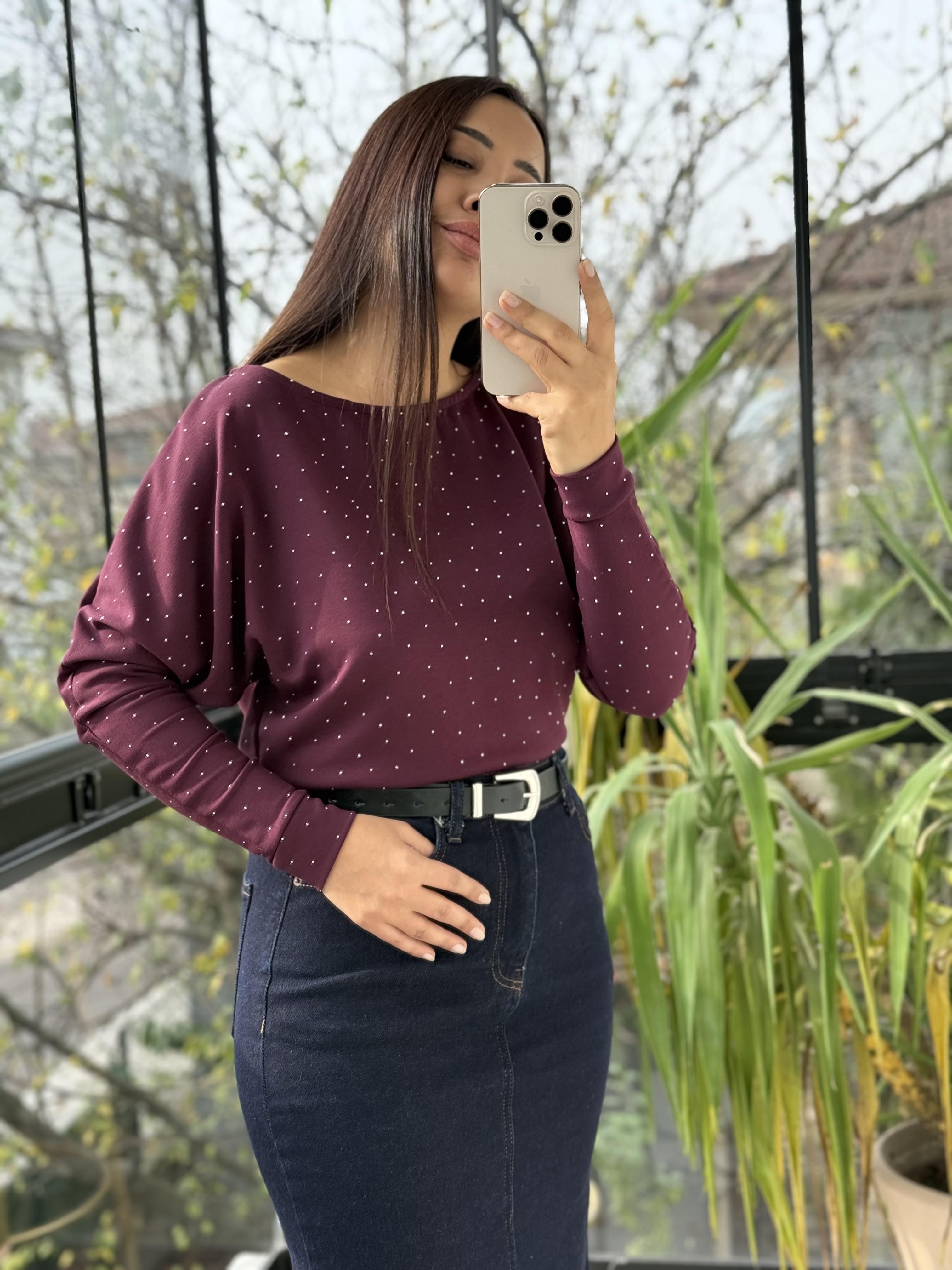 Full Taşlı Kayık Yaka Bluz Mürdüm