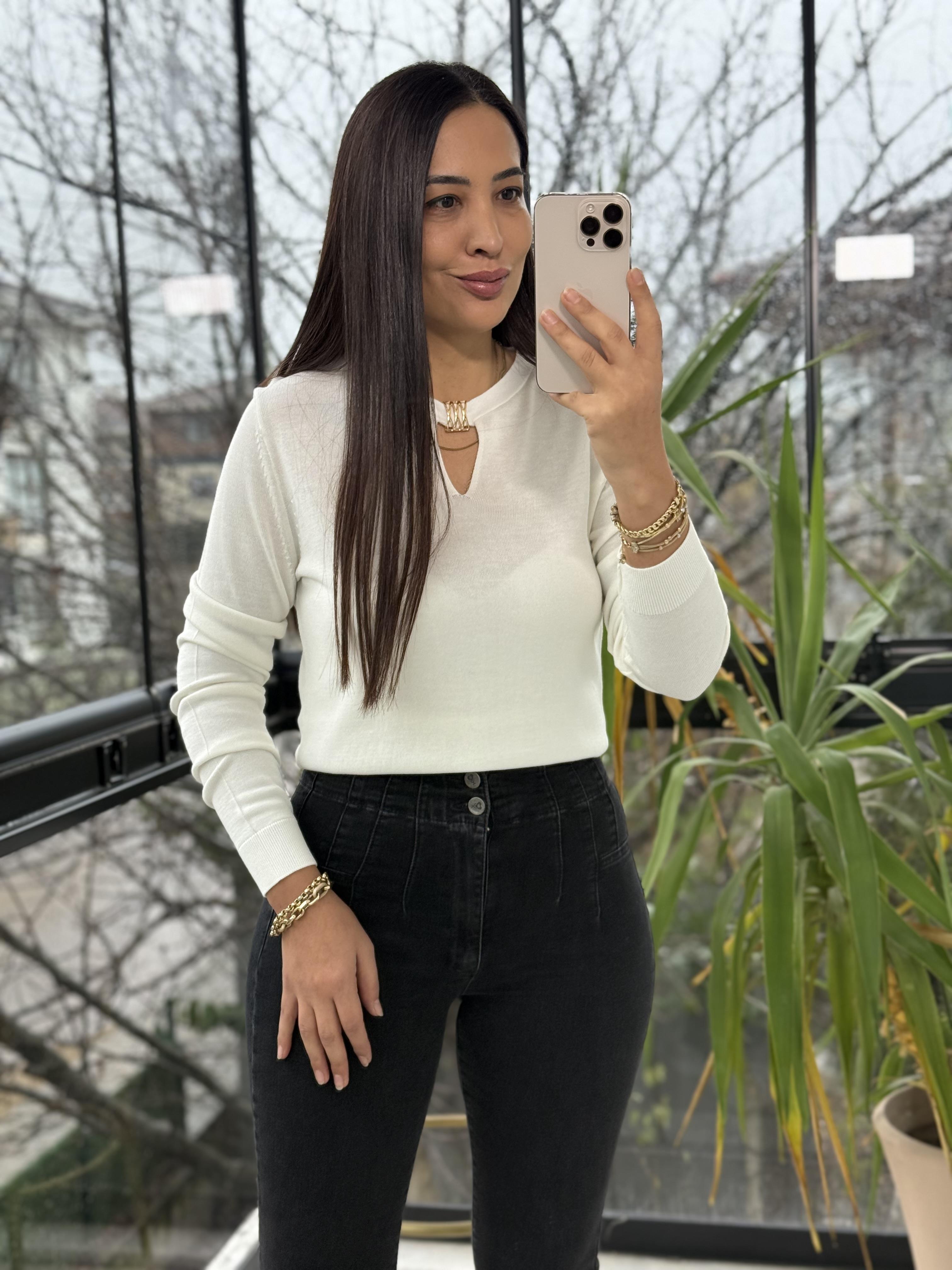 Pencere Detay Gold Tokalı Merserize Ekru