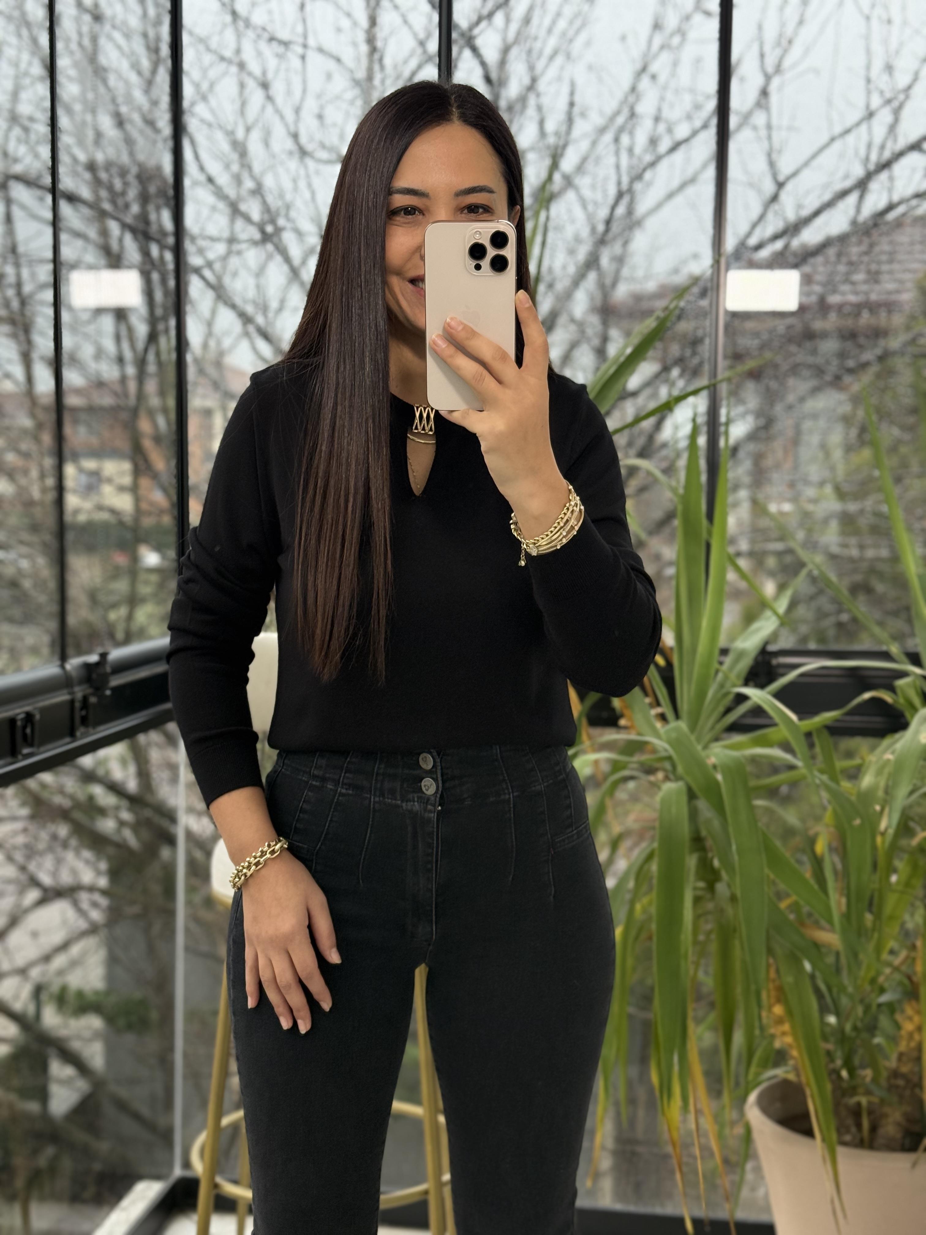 Pencere Detay Gold Tokalı Merserize Siyah