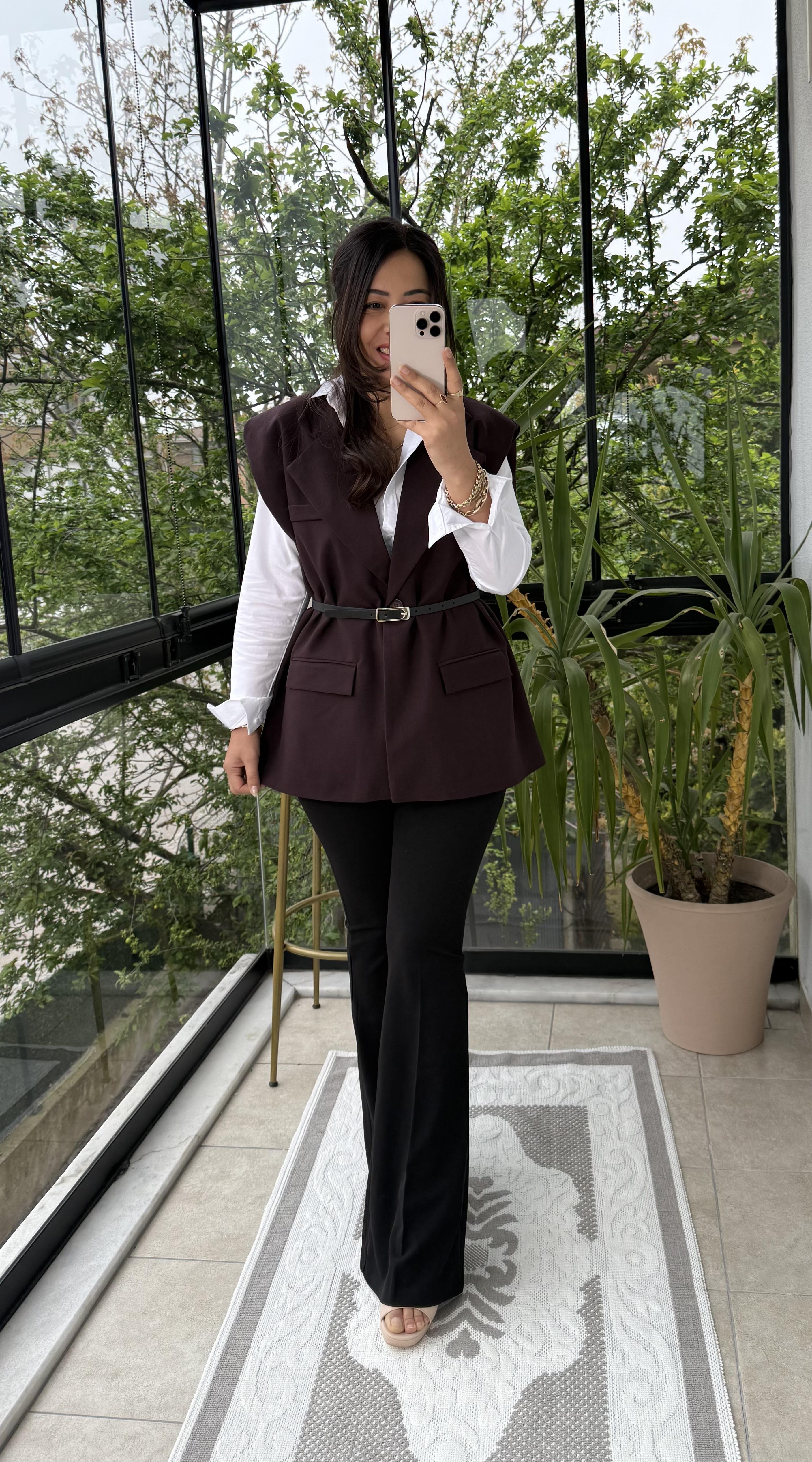 Vatkalı Kemerli Yelek Mürdüm