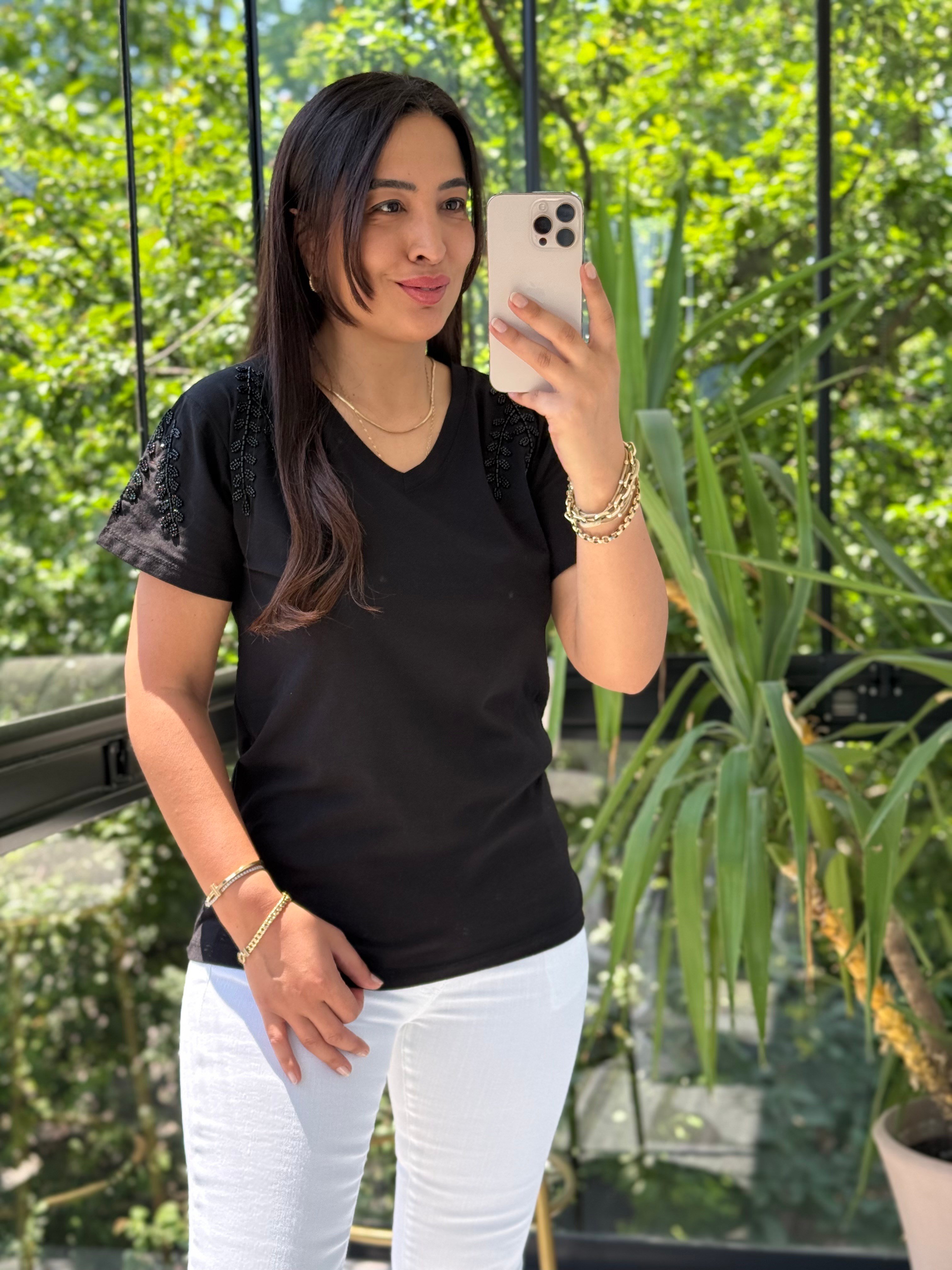 Flora Boncuk Detaylı Tişört Siyah