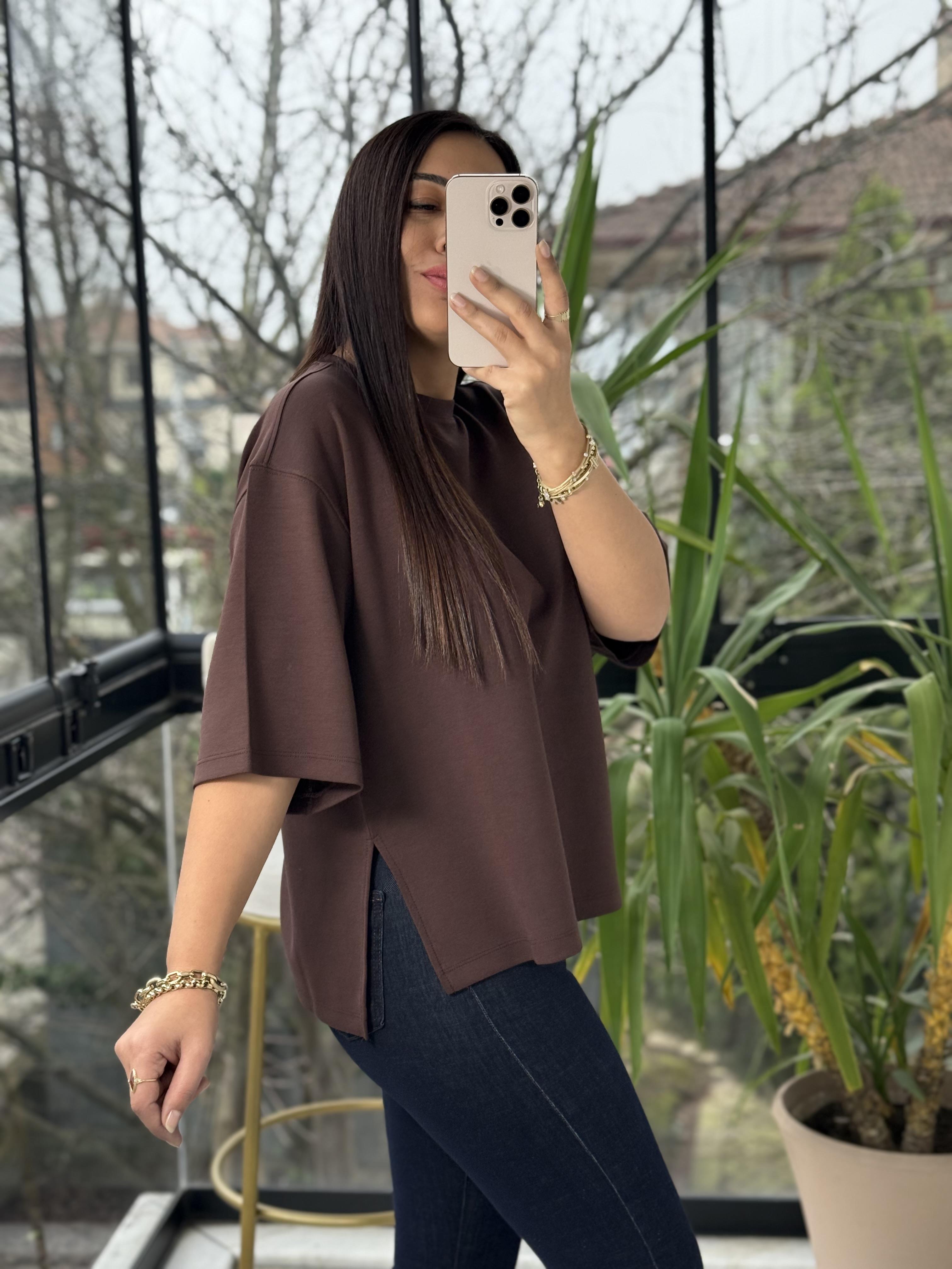 Oversize Yanları Yırtmaçlı Modal Tişört Kahve