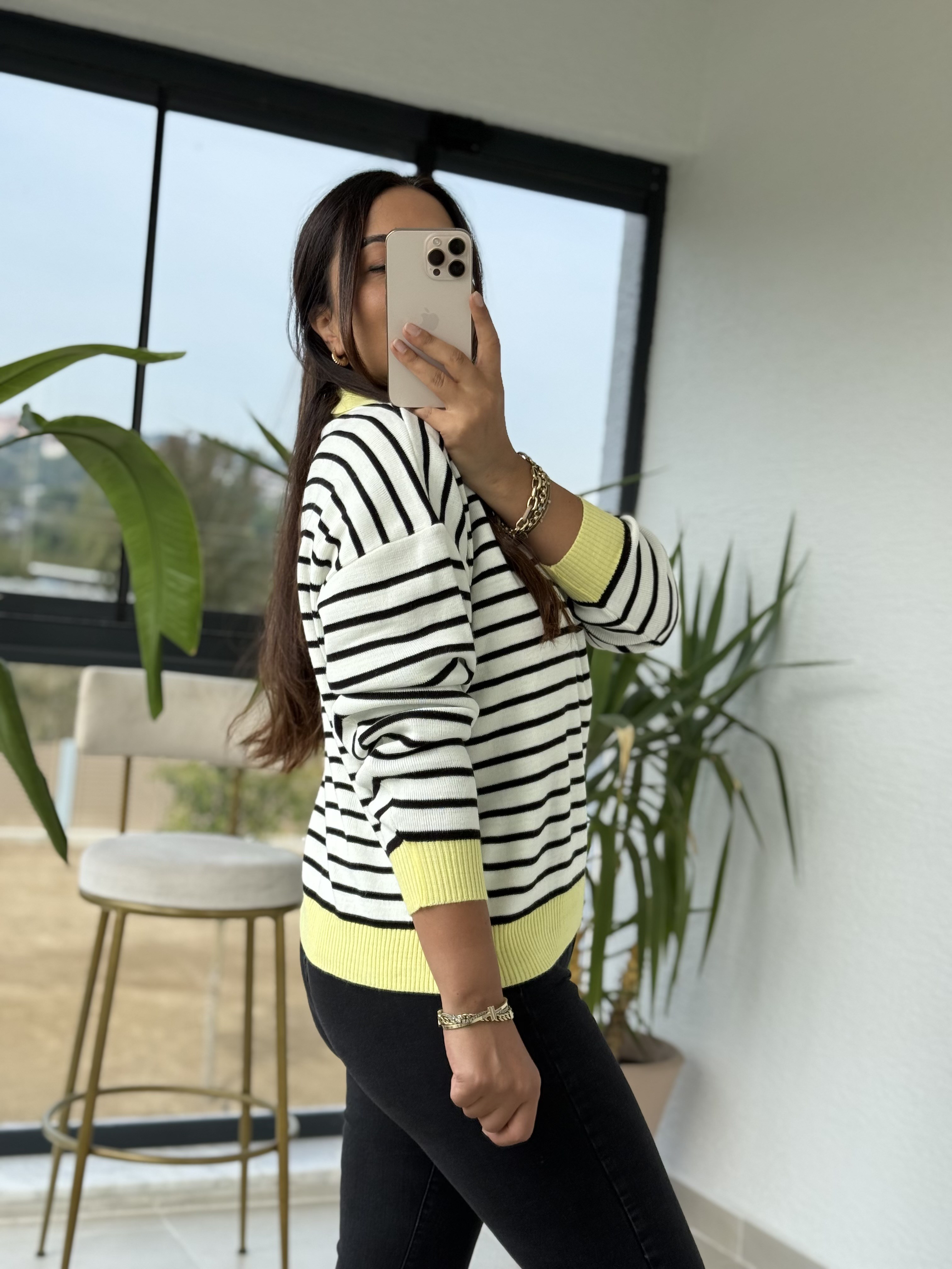 Polo Yaka Çizgili Renk Detaylı Sweatshirt Sarı