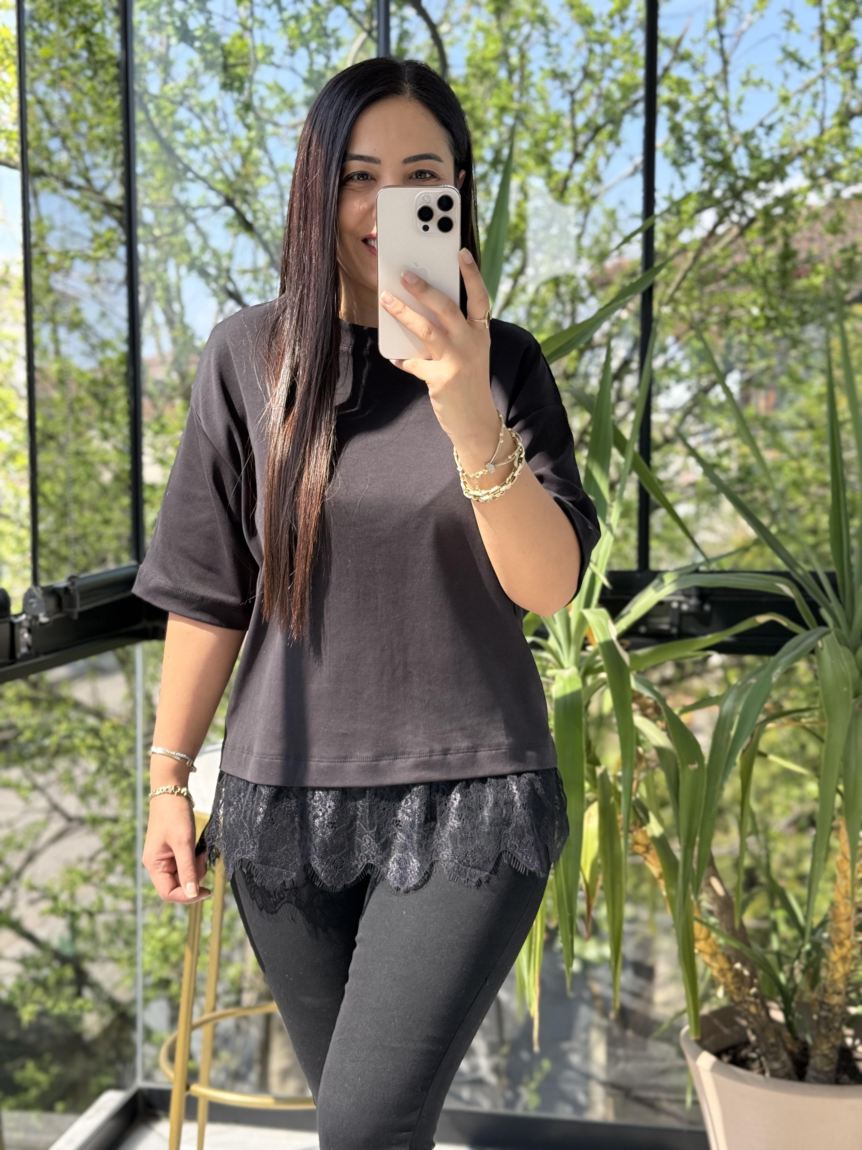 Altı Dantelli Pamuklu Tişört Siyah