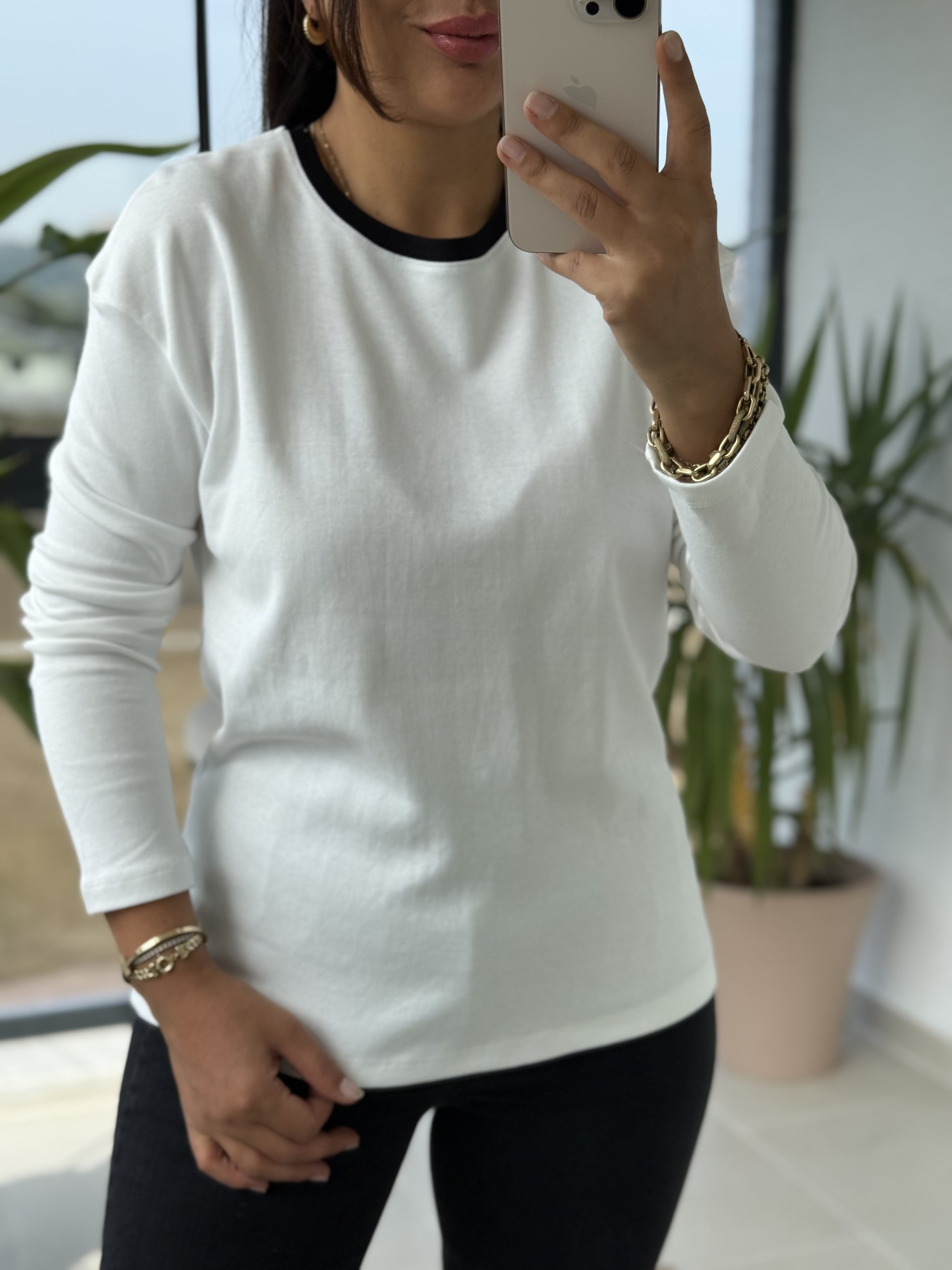 Yakası Biyeli Sweat Bluz Beyaz