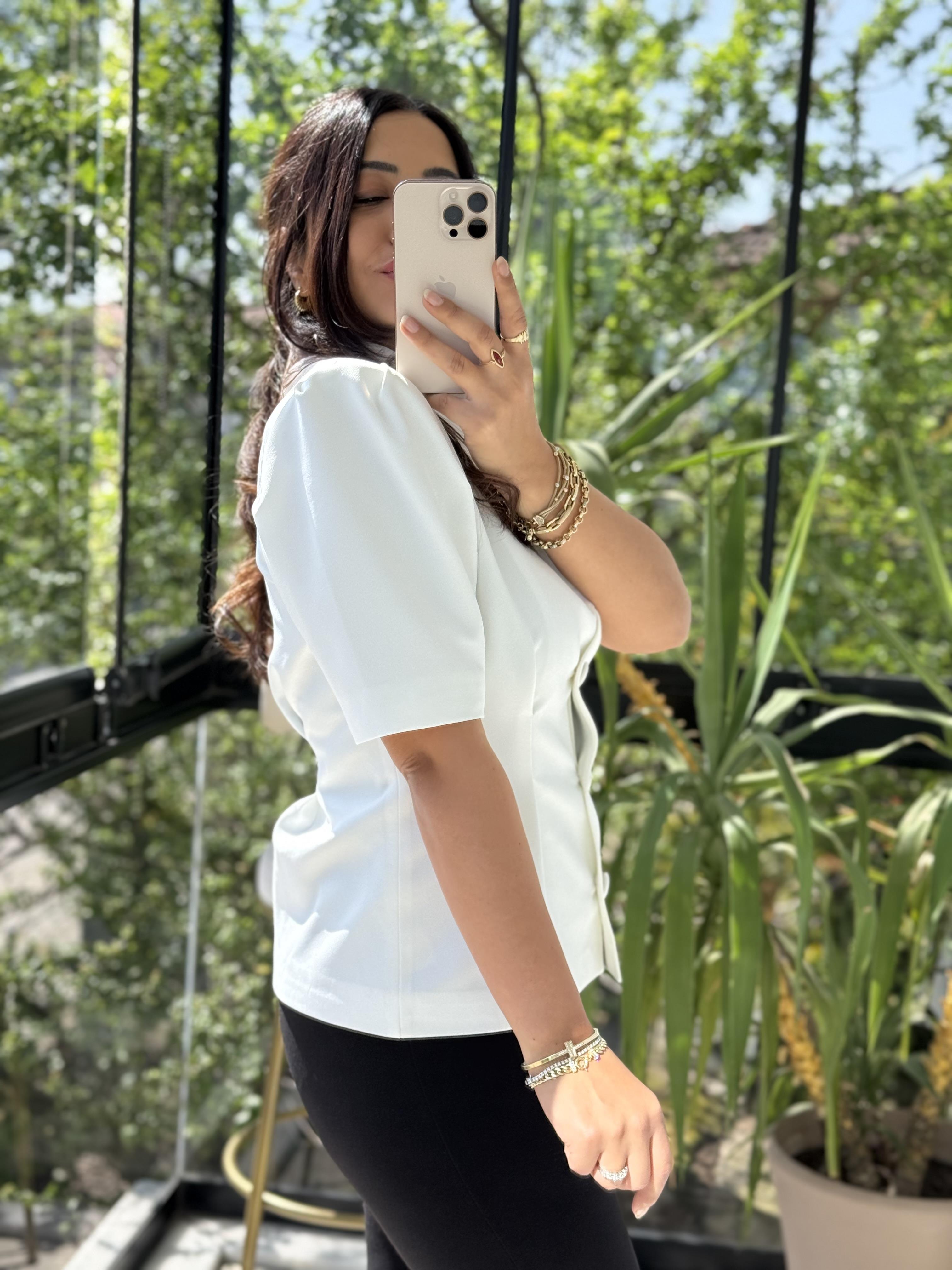 Pileli 3 Düğme Kısa Kol Ceket Beyaz