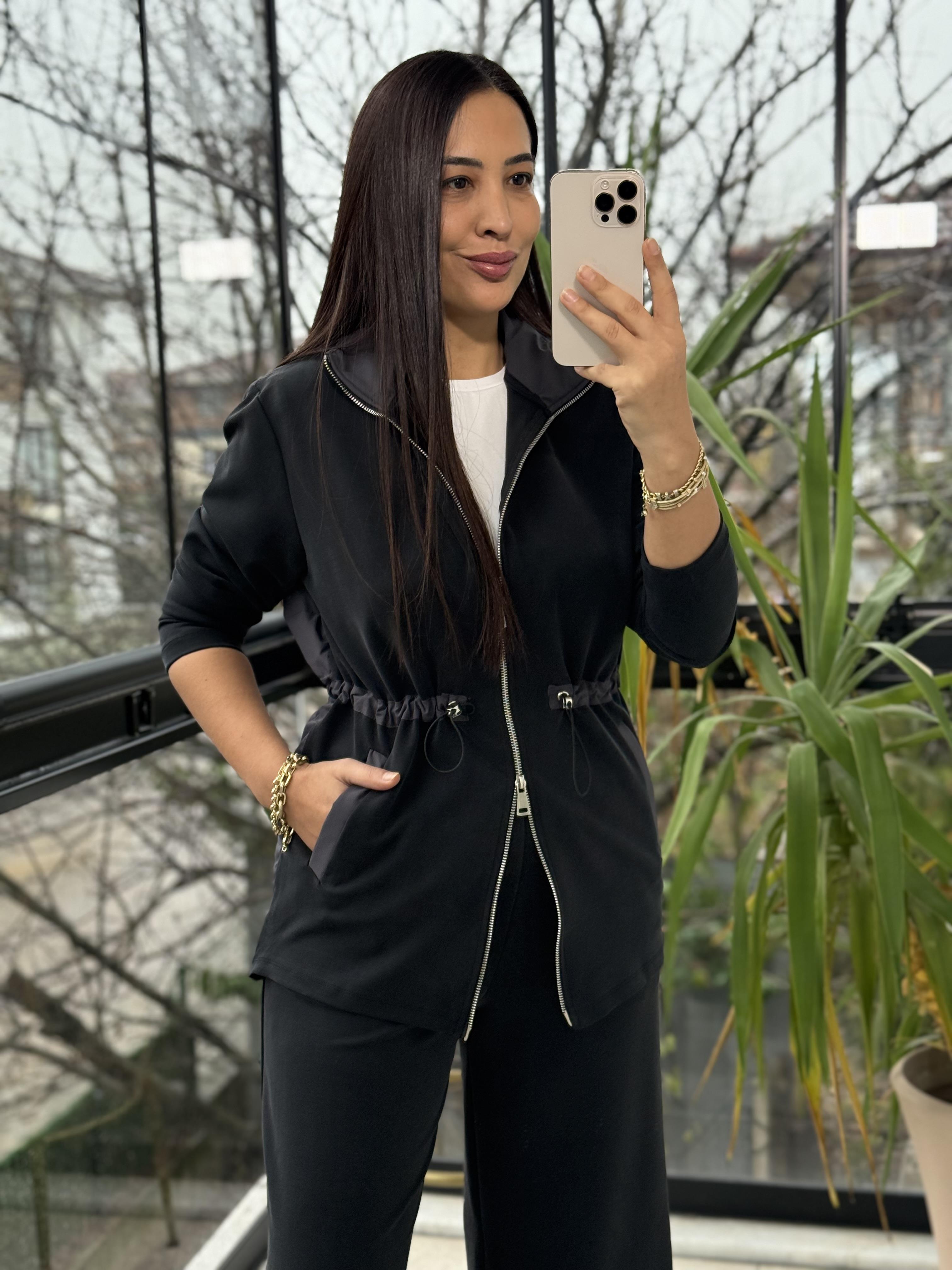 Beli Büzgü Detaylı Takım Siyah