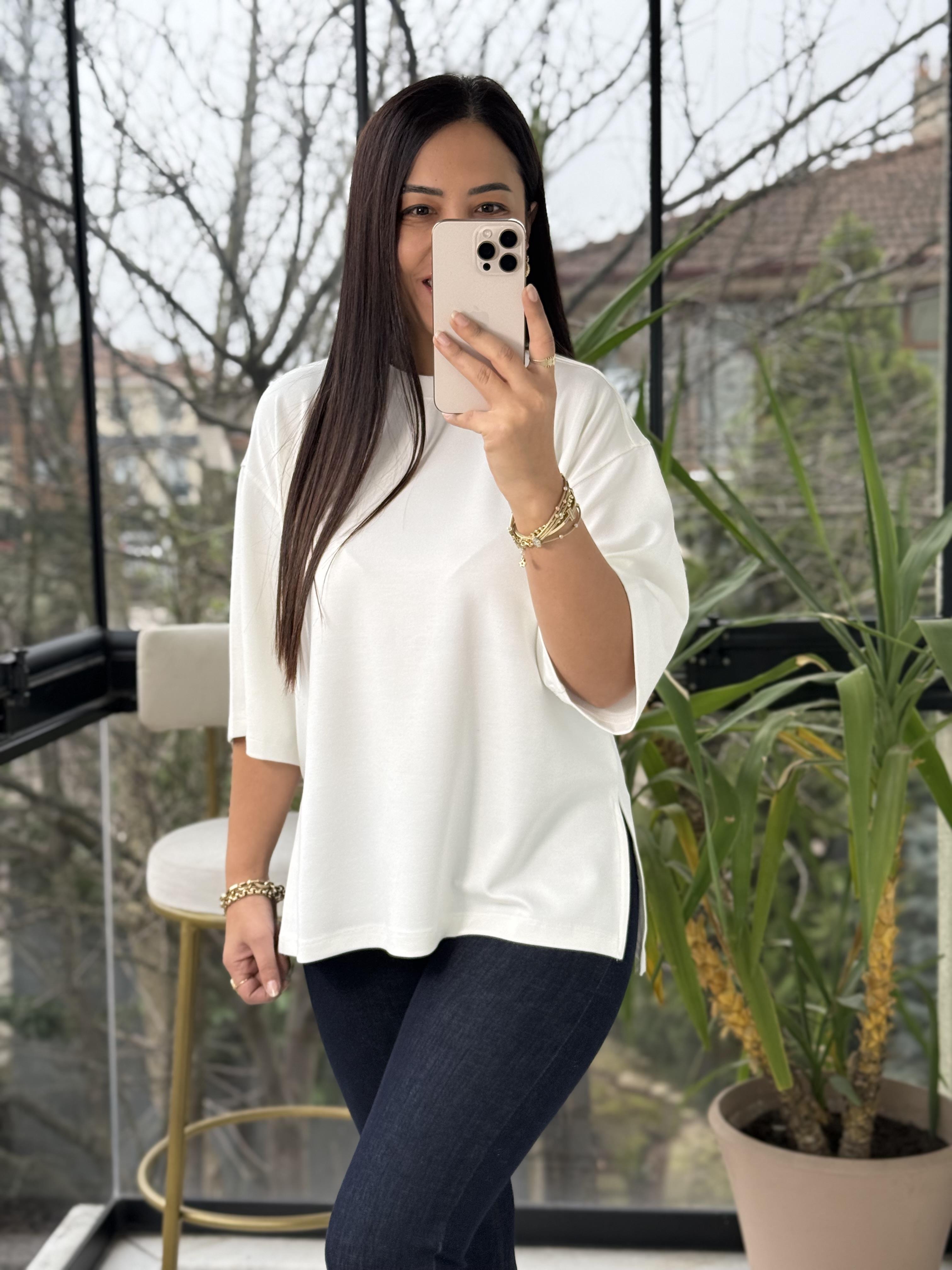 Oversize Yanları Yırtmaçlı Modal Tişört Ekru