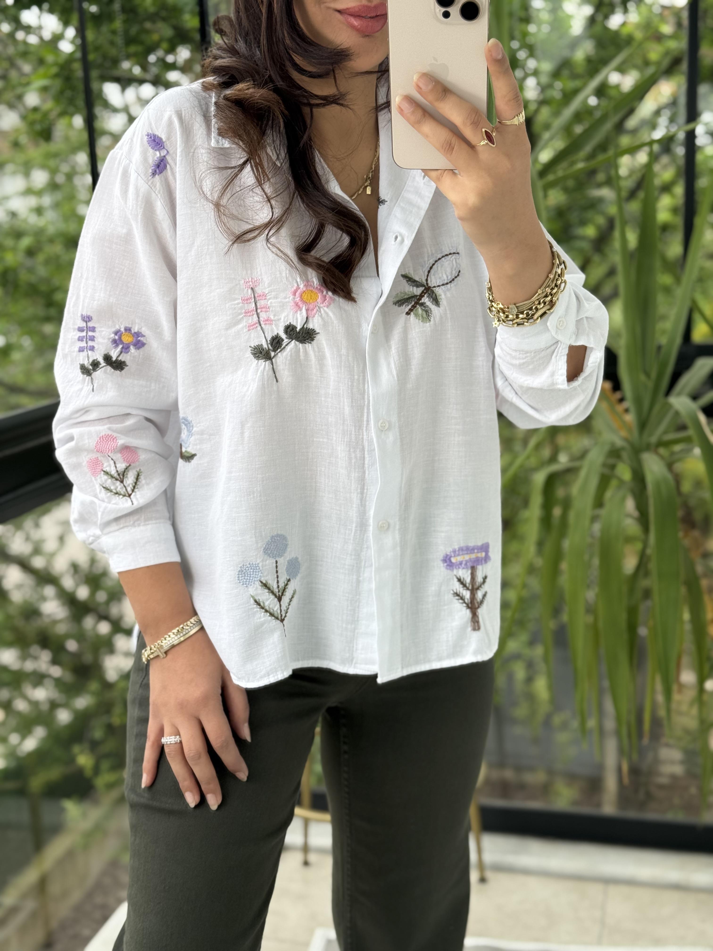 Bahar Nakışlı Gömlek Beyaz