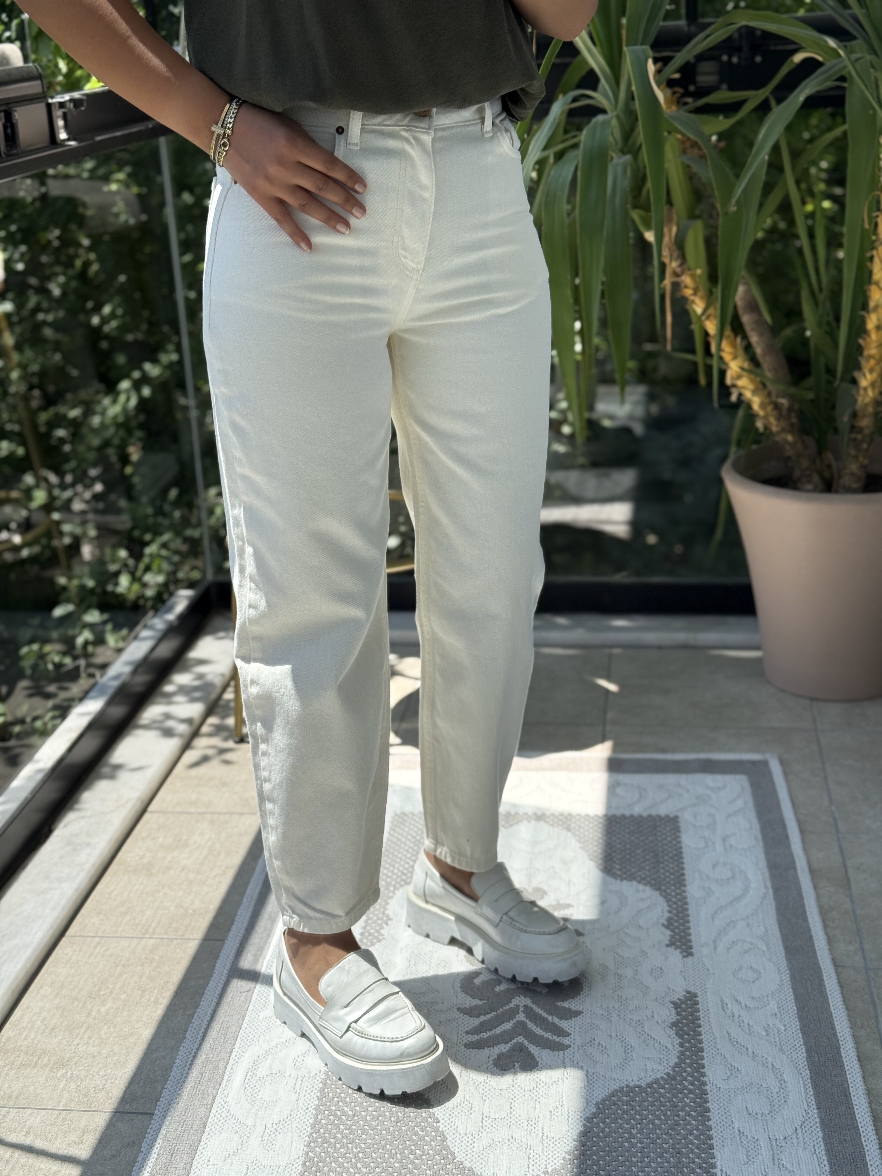 Likrasız Mom Fit Jean Krem