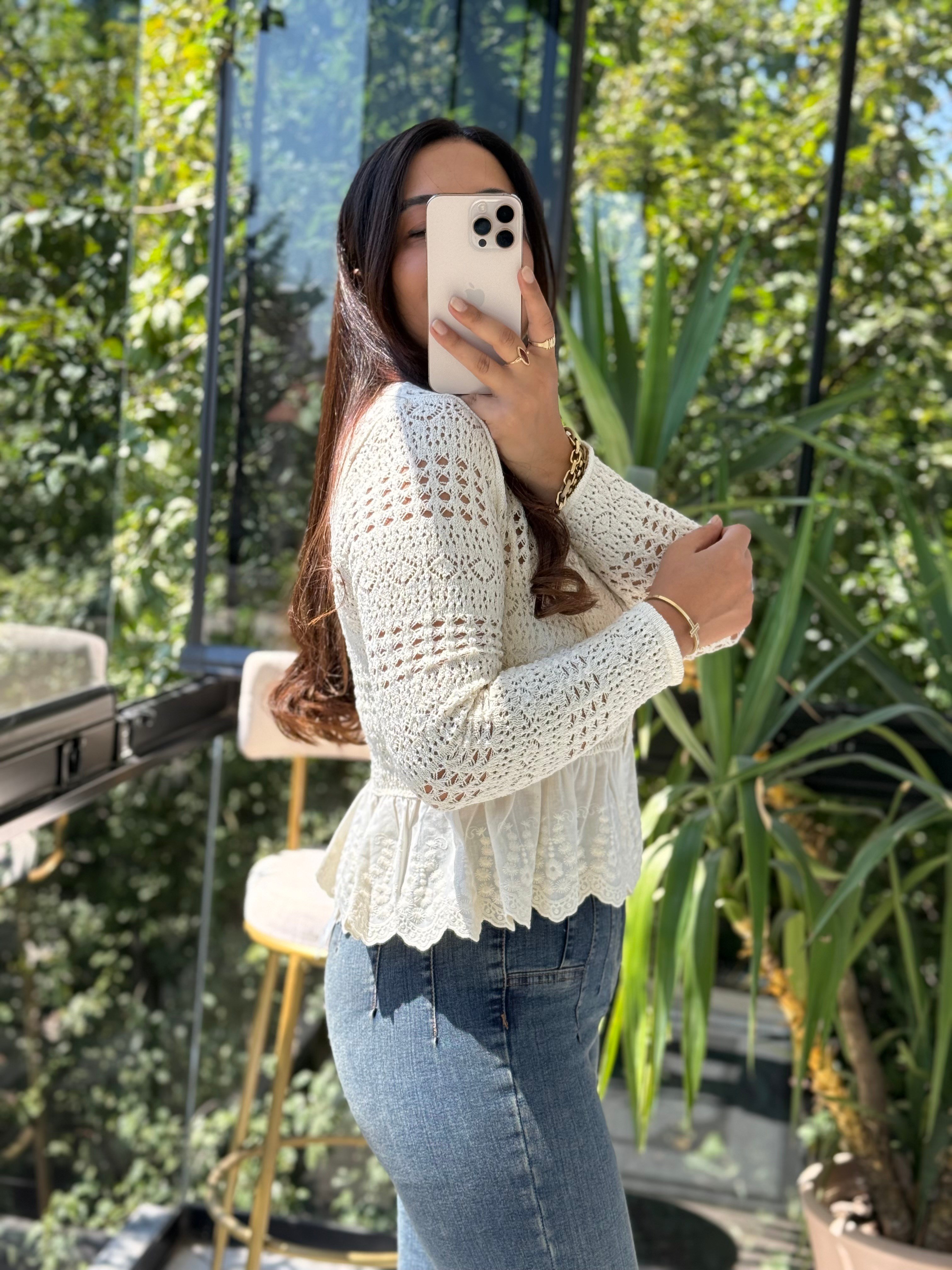Zra Örme Altı Fırfırlı Hırka Krem