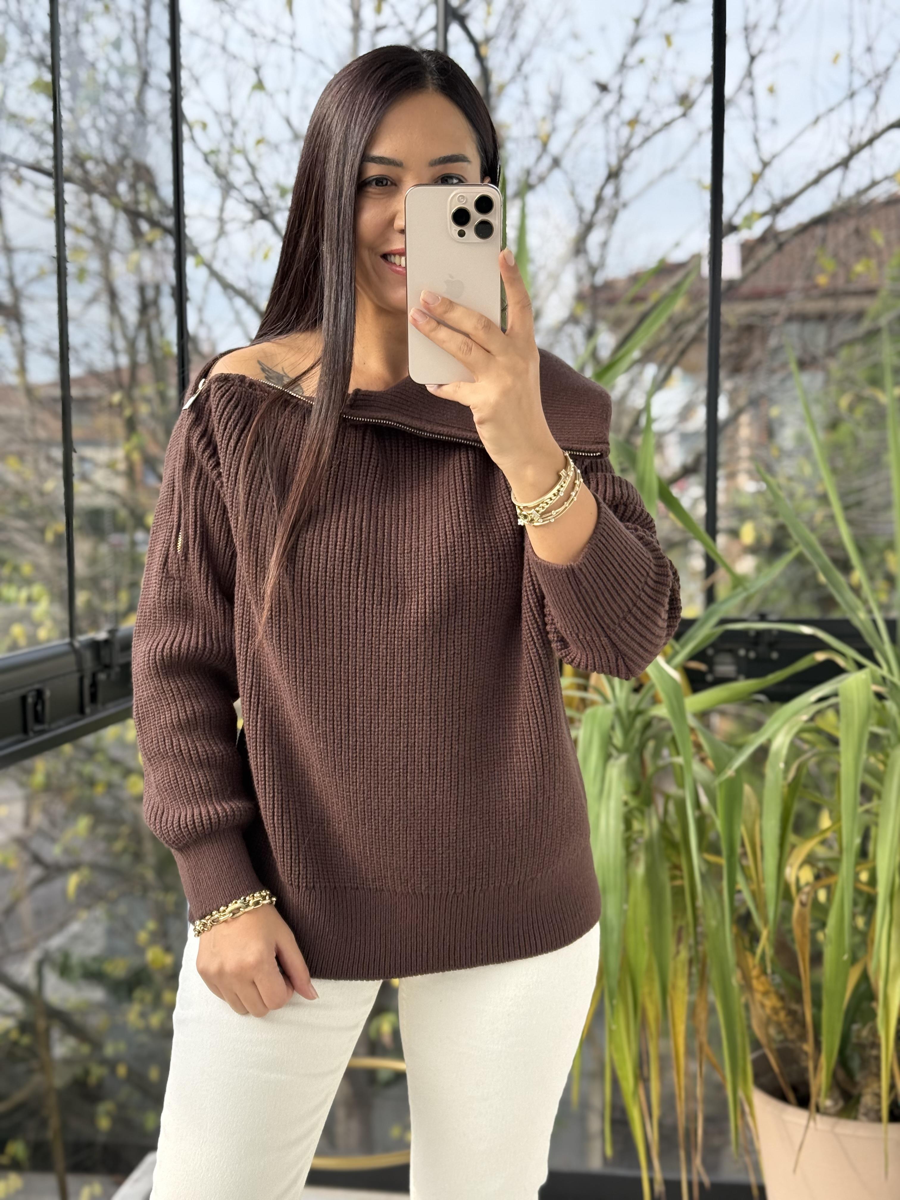 Yandan Fermuarlı Geniş Yaka triko Kazak Kahve