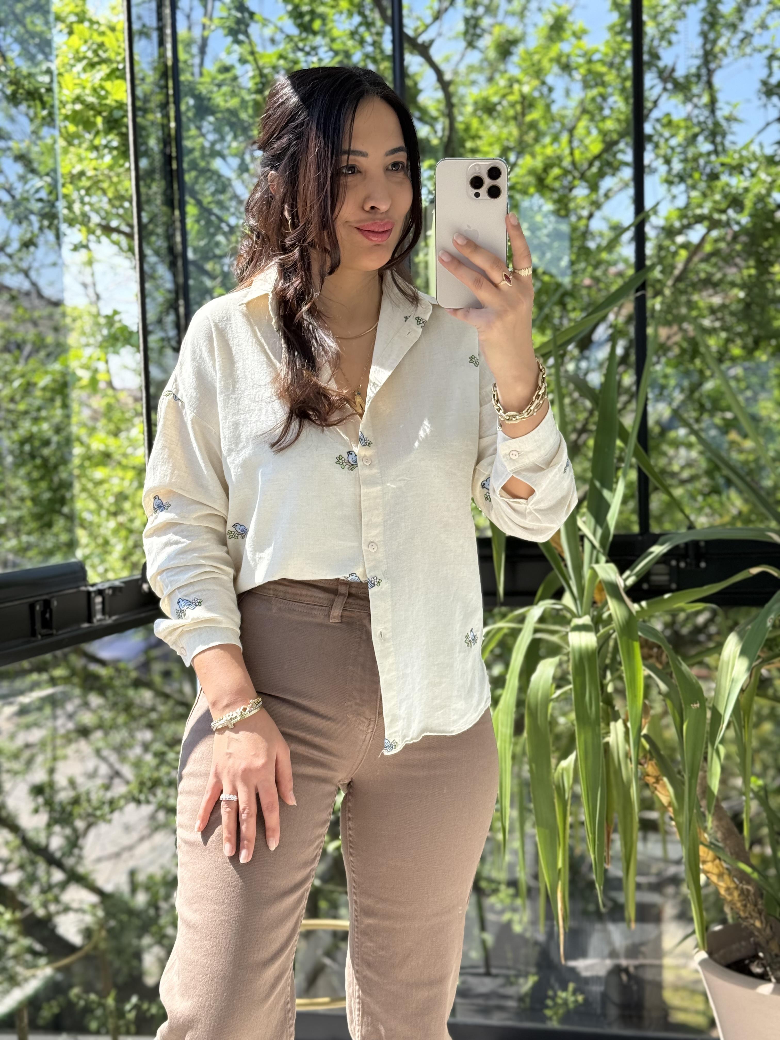 Mavi Kuş Nakışlı Gömlek Natural