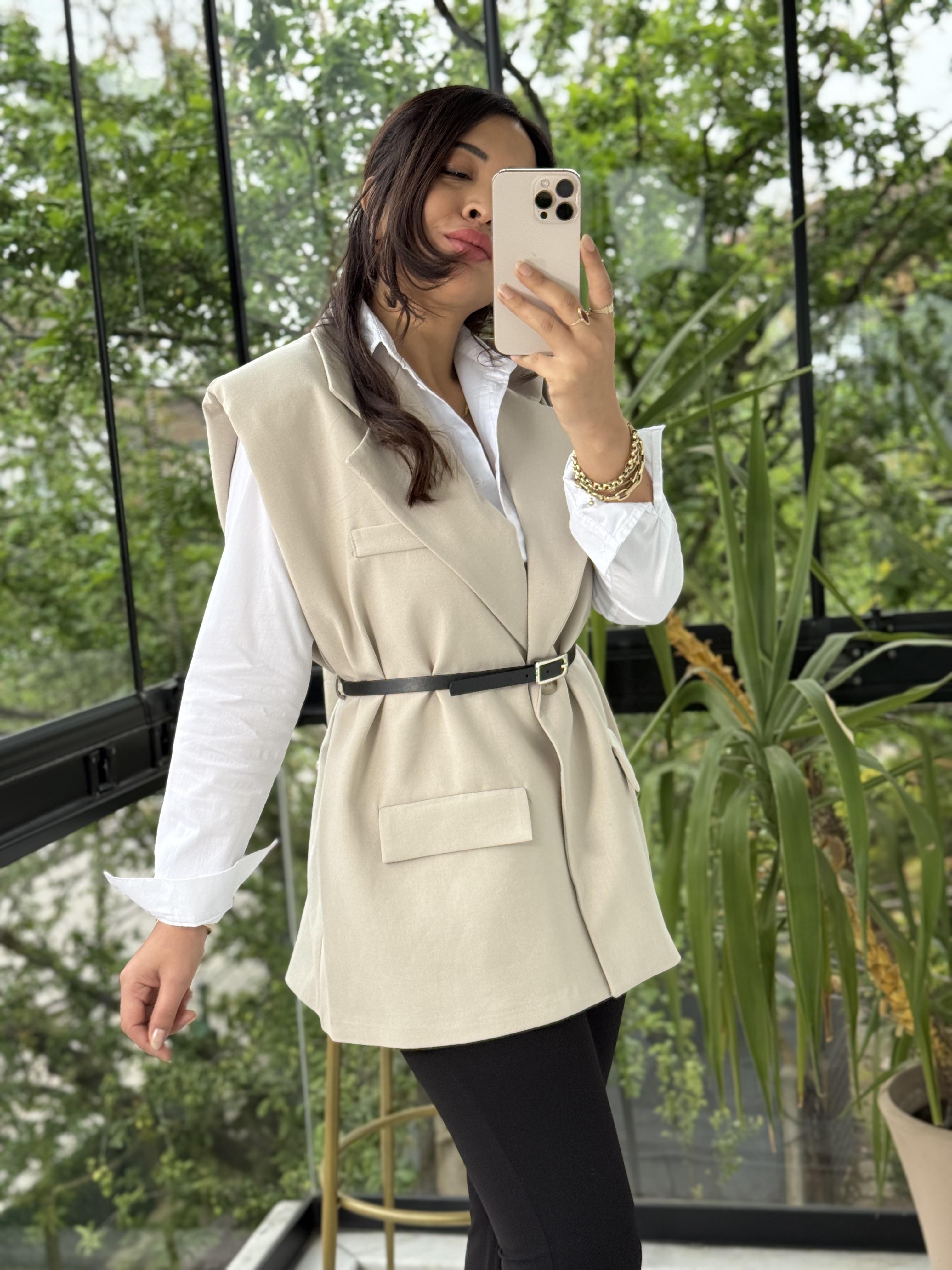 Vatkalı Kemerli Yelek Taş