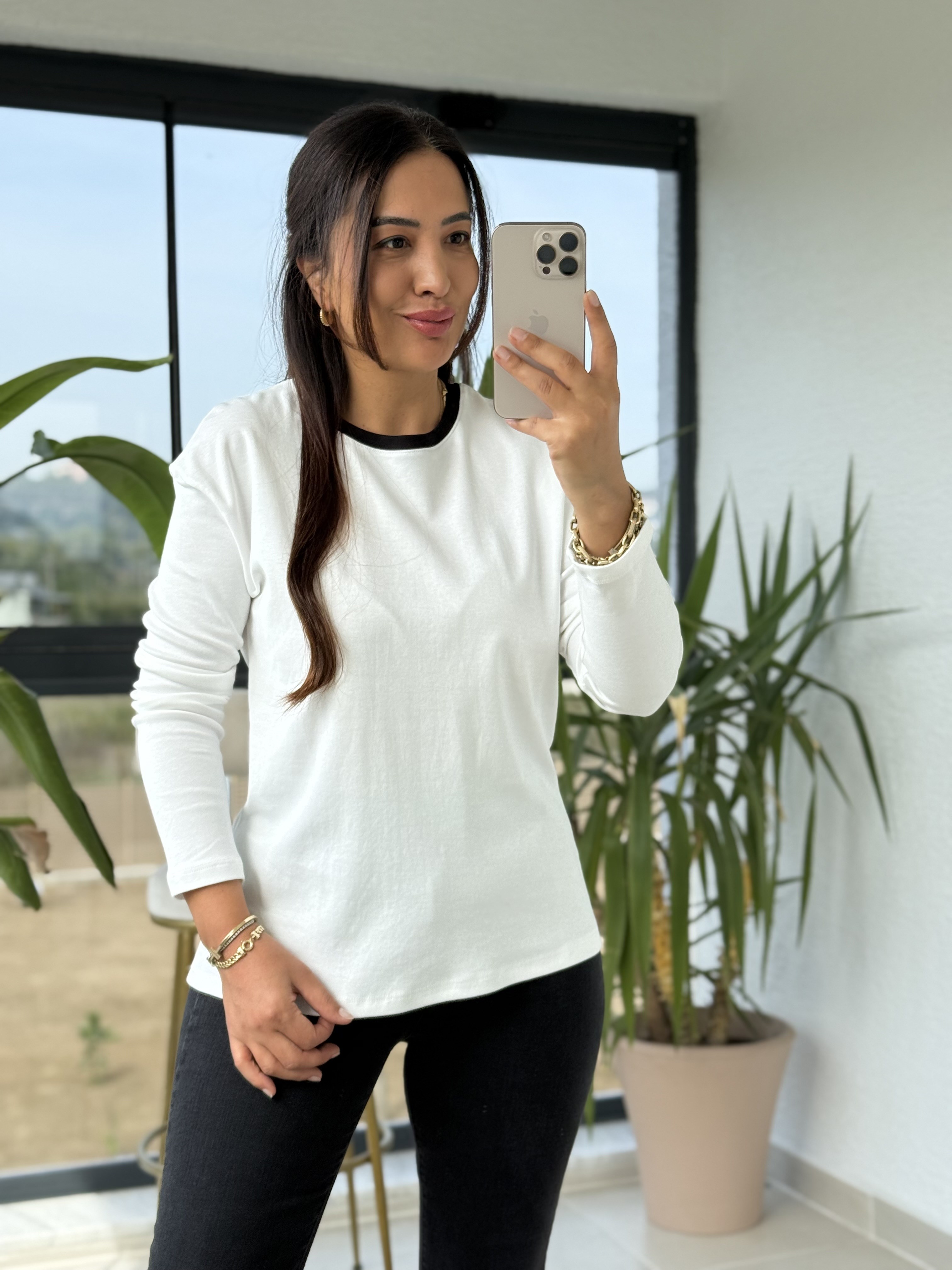 Yakası Biyeli Sweat Bluz Beyaz