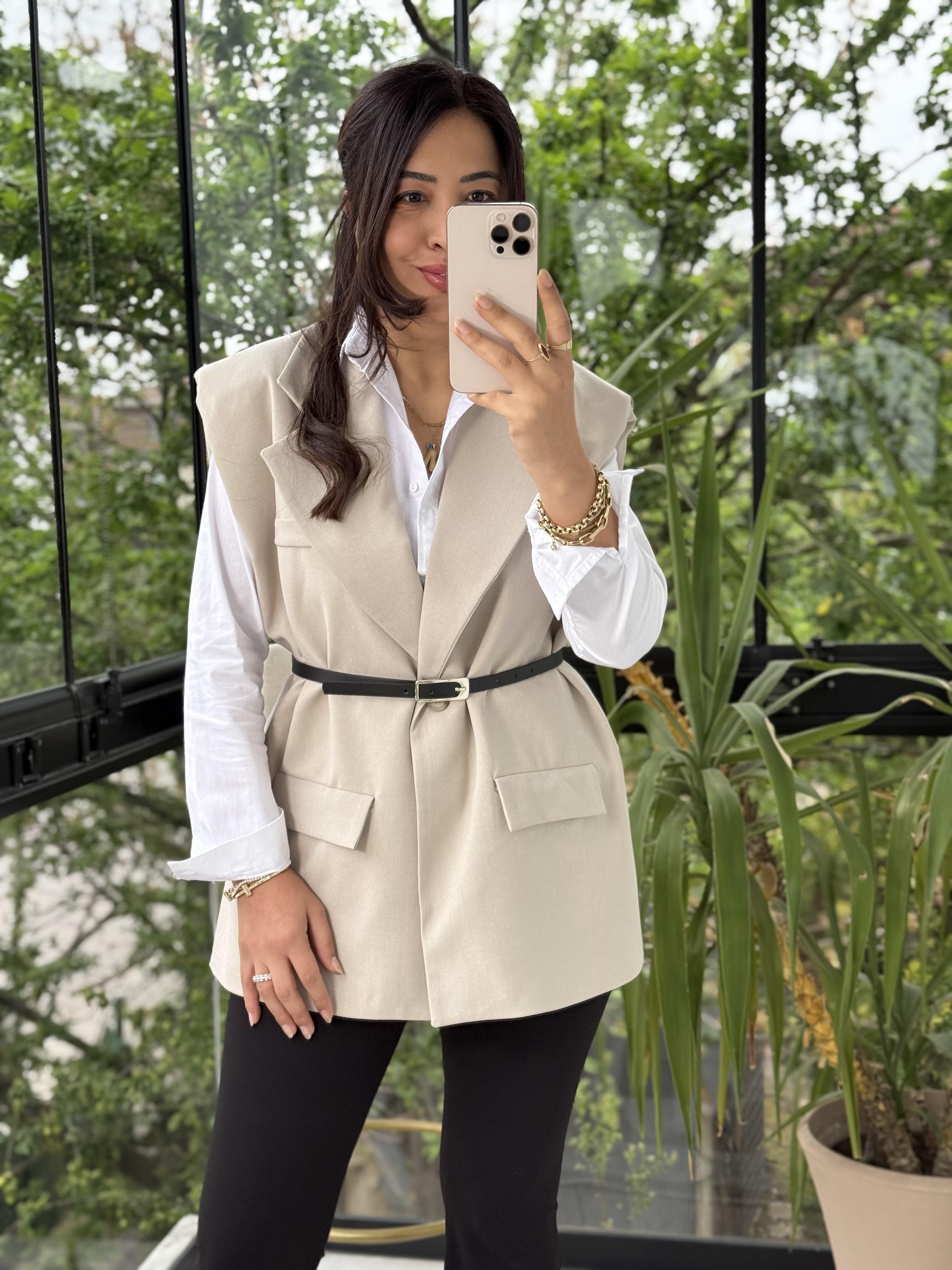 Vatkalı Kemerli Yelek Taş