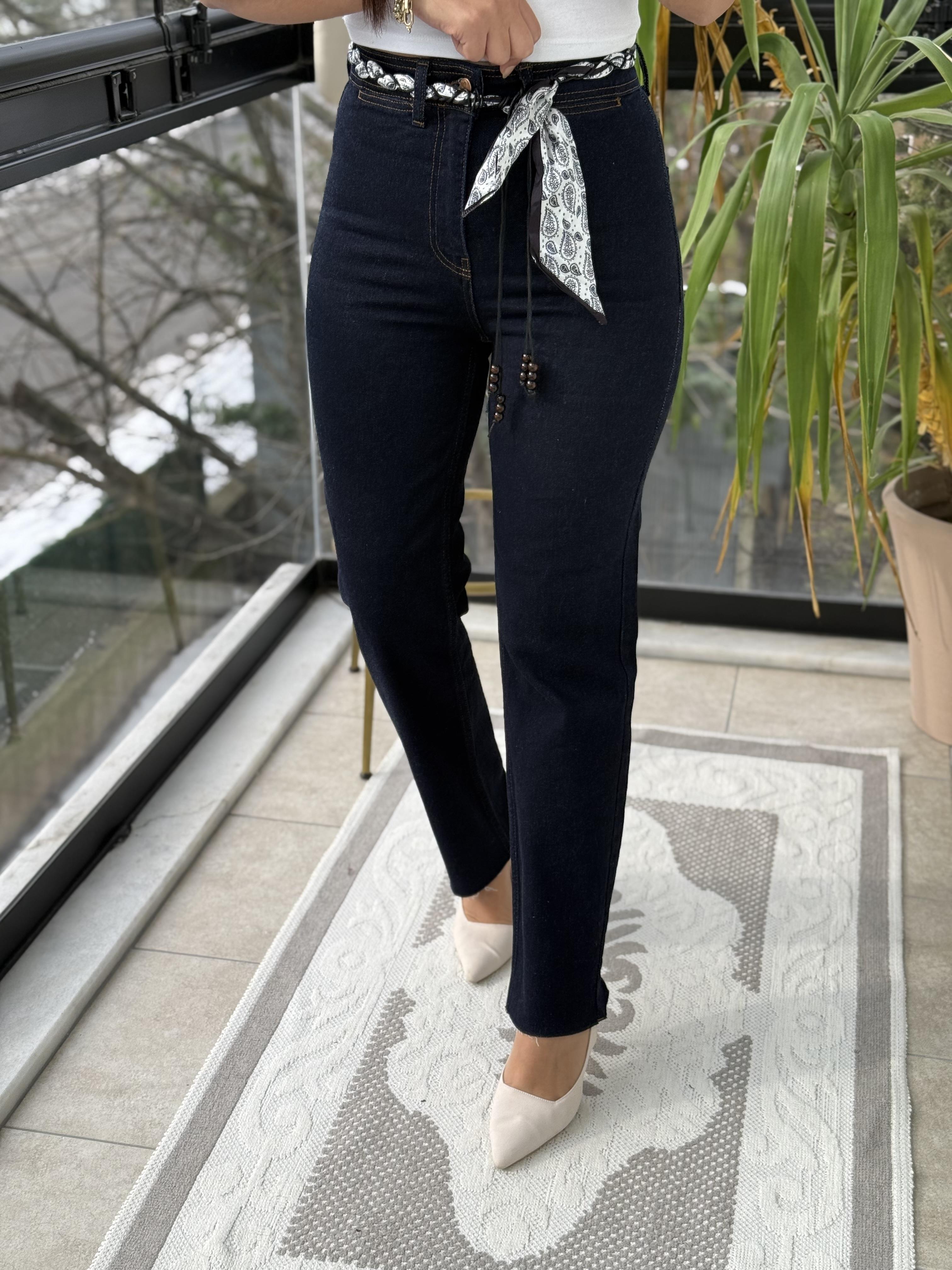 Cep Detaylı Kot Pantolon Lacivert