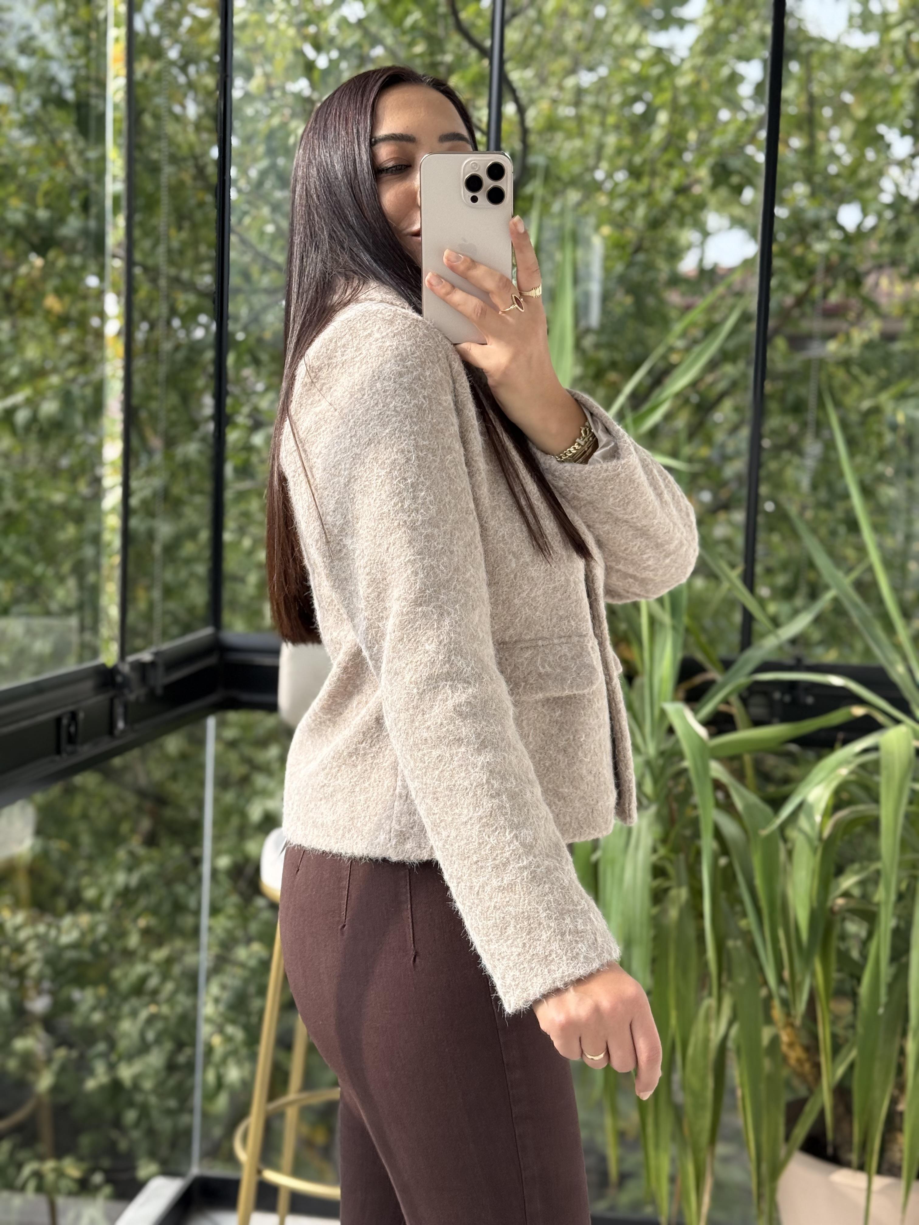 Kısa Gold Düğme Yün Ceket Bej