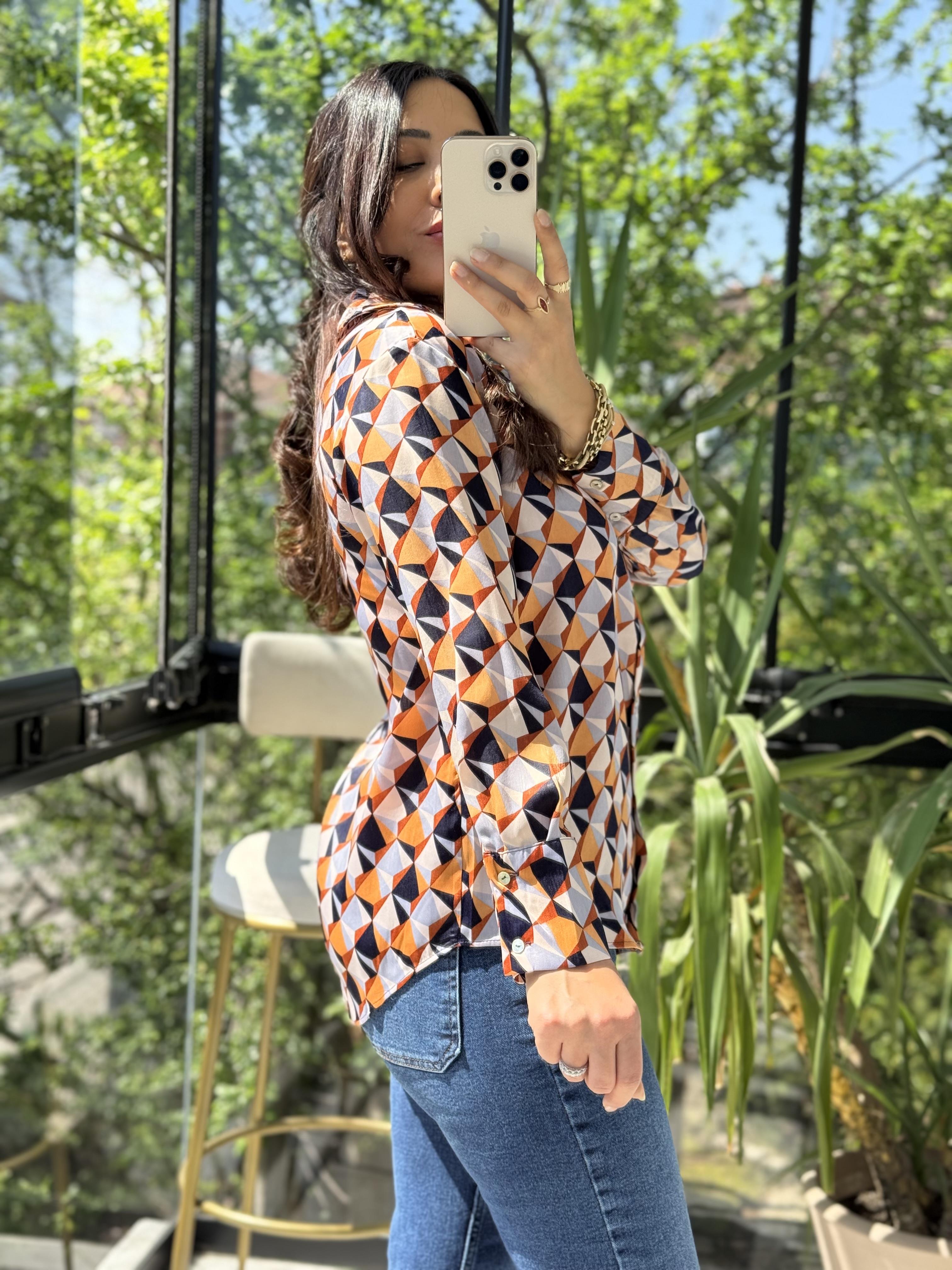 Desenli Saten Gömlek Pudra