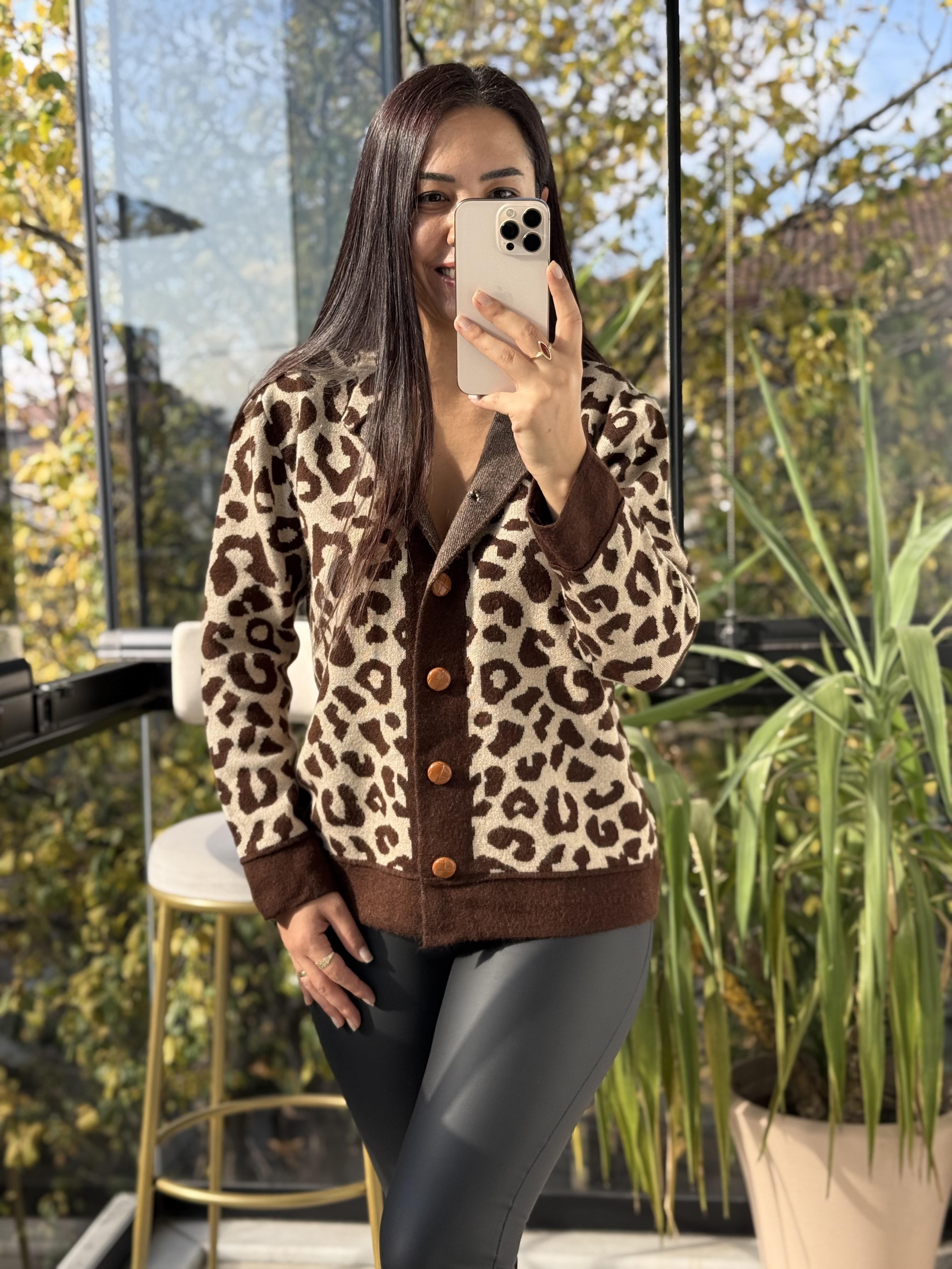 Geniş Patlı Leopar Hırka Bej