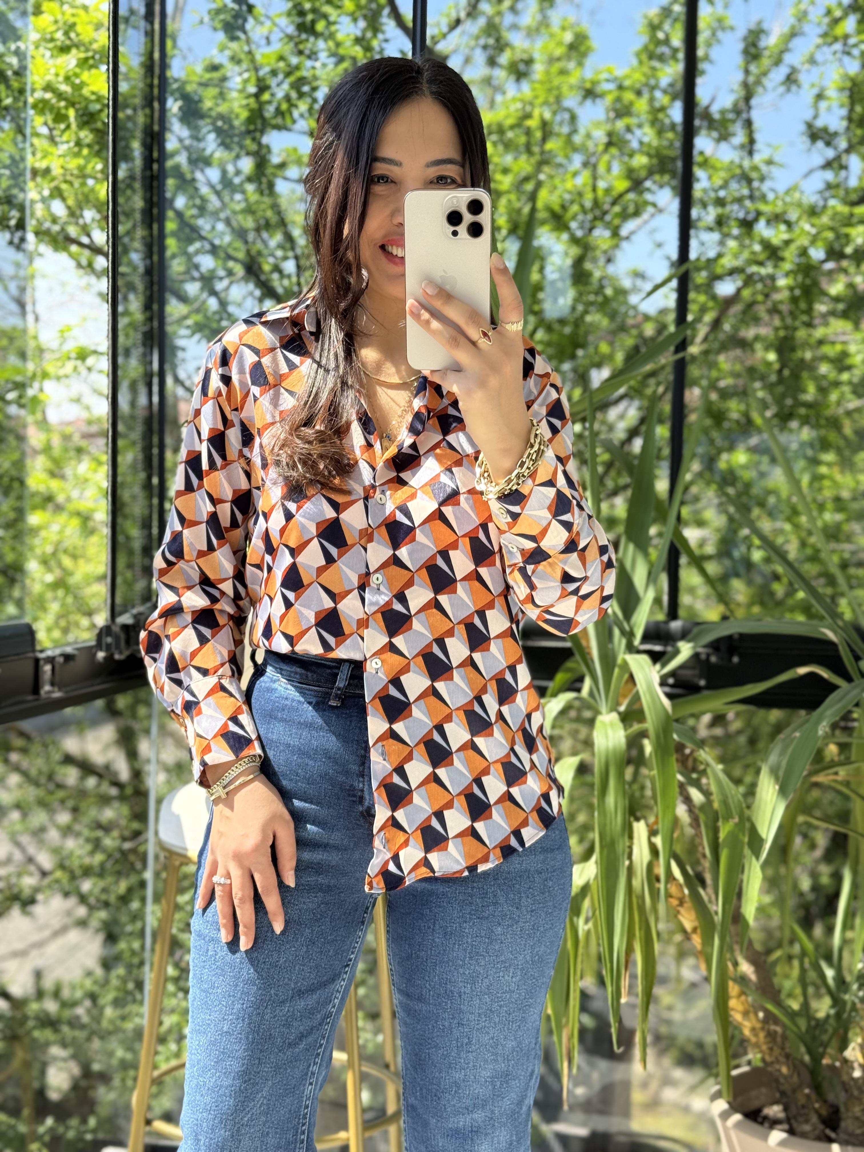 Desenli Saten Gömlek Pudra