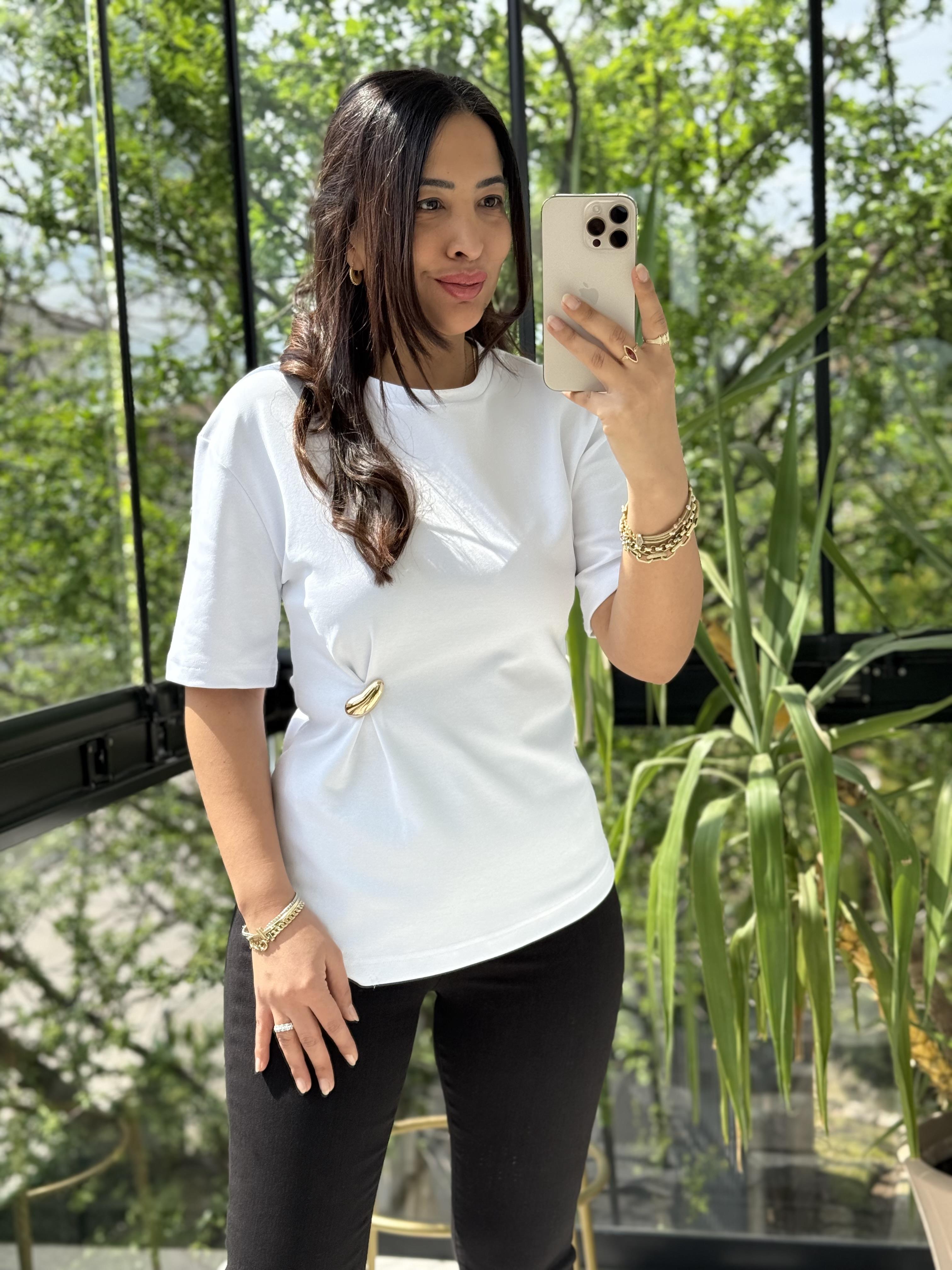 Dilvin Aksesuar Detaylı Kısa Kollu Tişört Beyaz