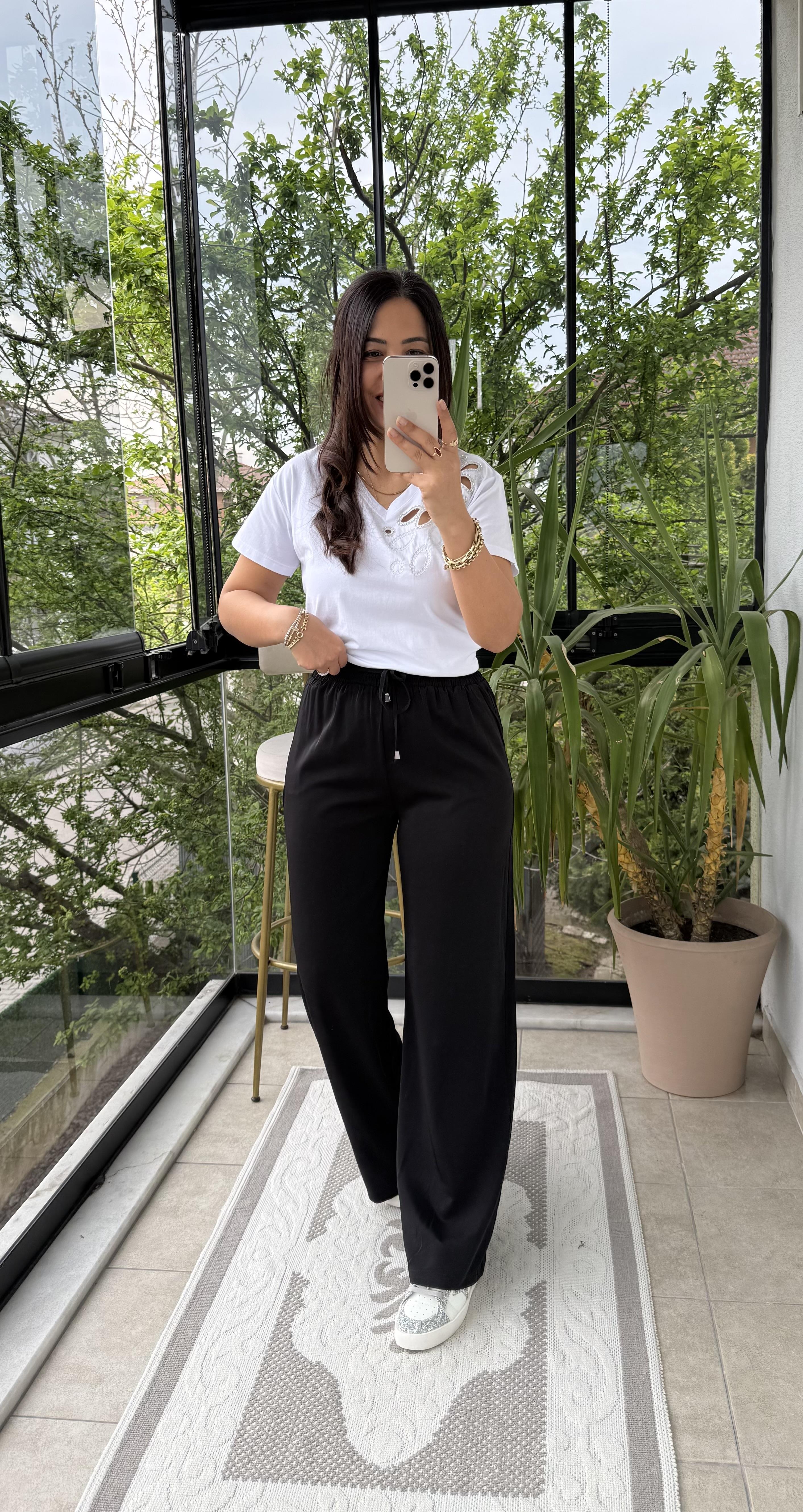 Bol Paça Dökümlü Pantolon Siyah