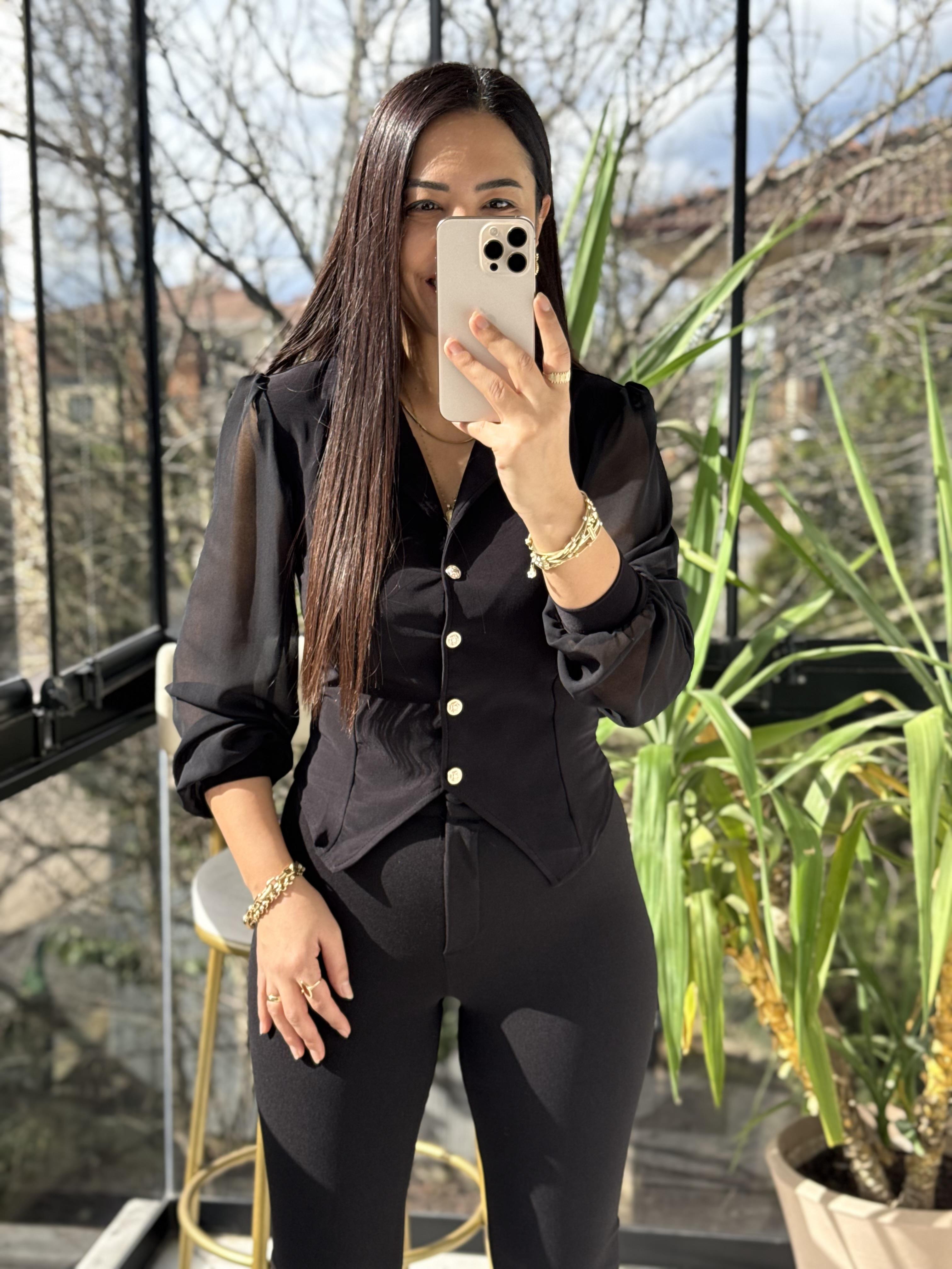 Kolları Tül Detaylı Bluz Siyah