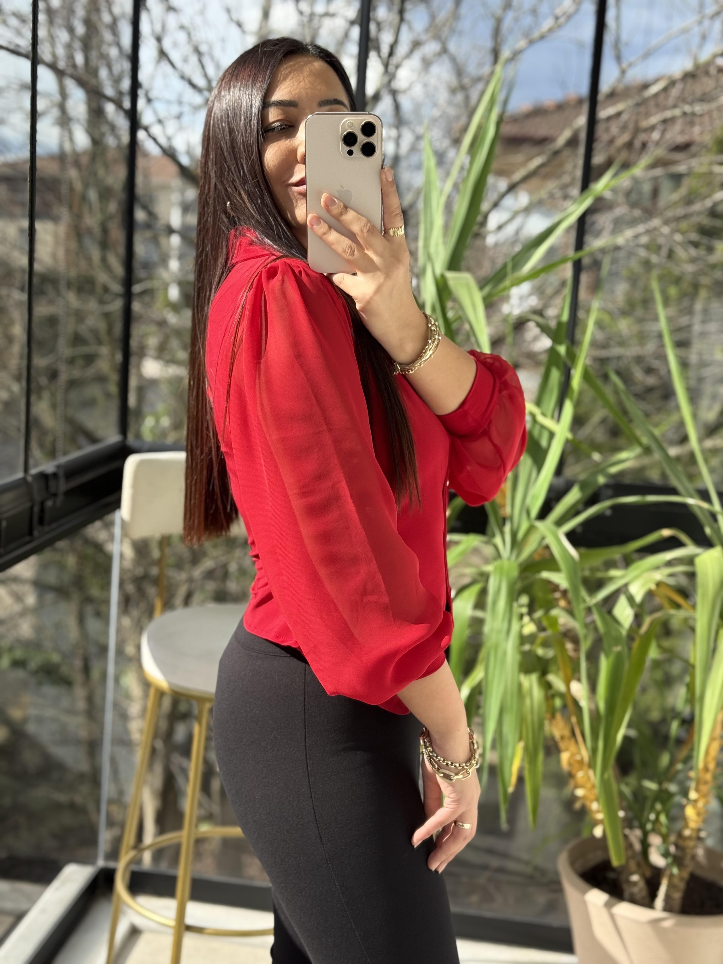 Kolları Tül Detaylı Bluz Kırmızı