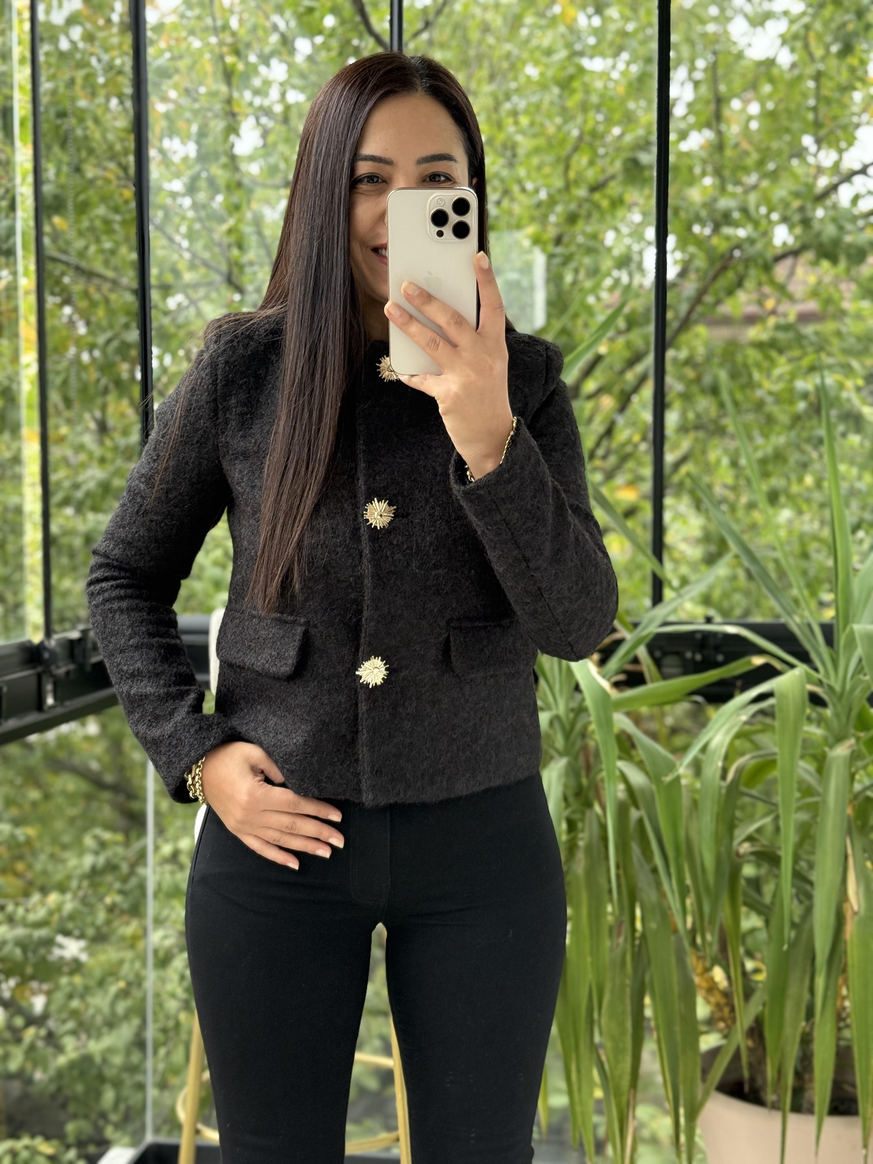 Kısa Gold Düğme Yün Ceket Siyah