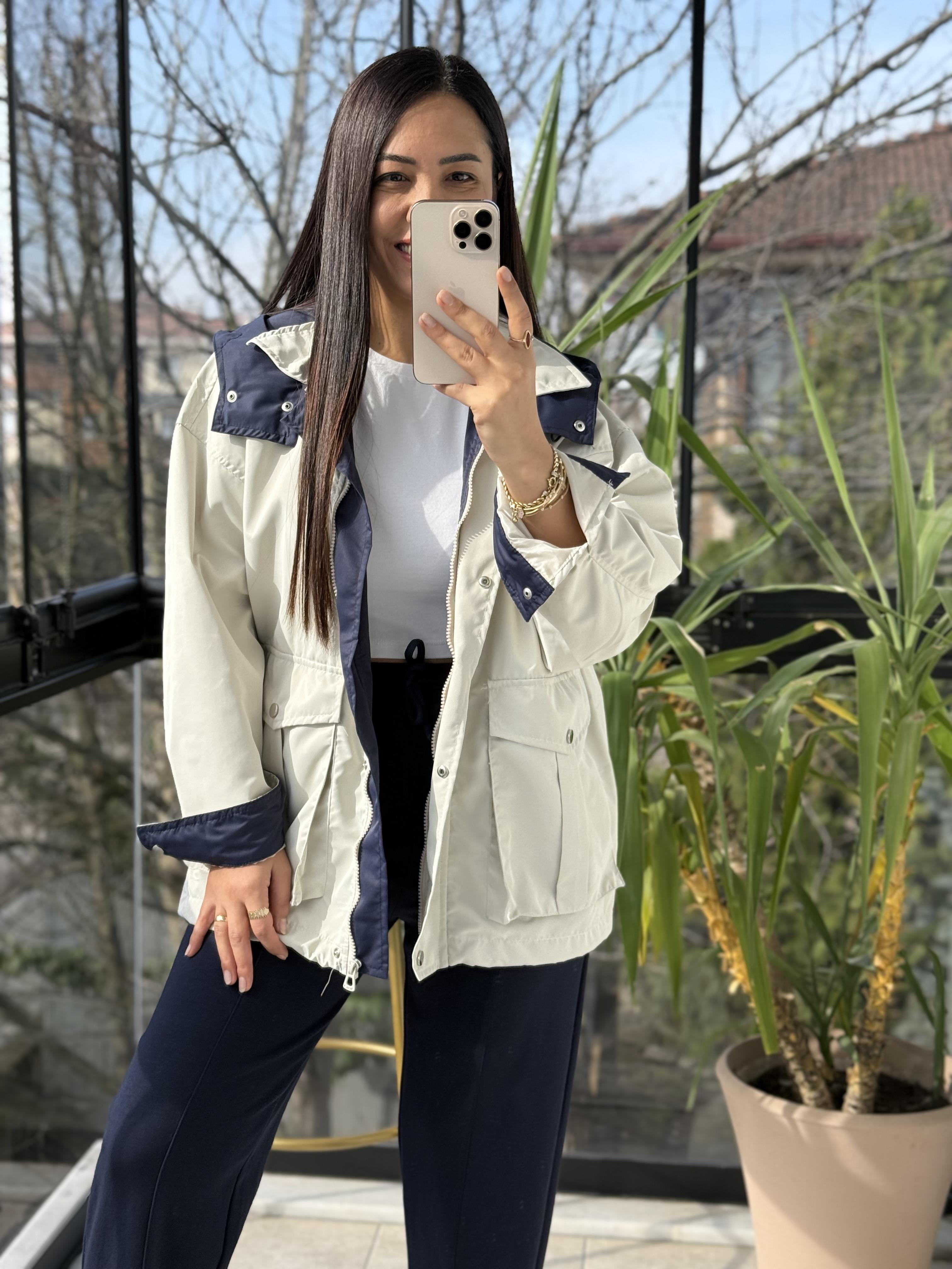 Kontrast Kapüşonlu Yağmurluk Taş