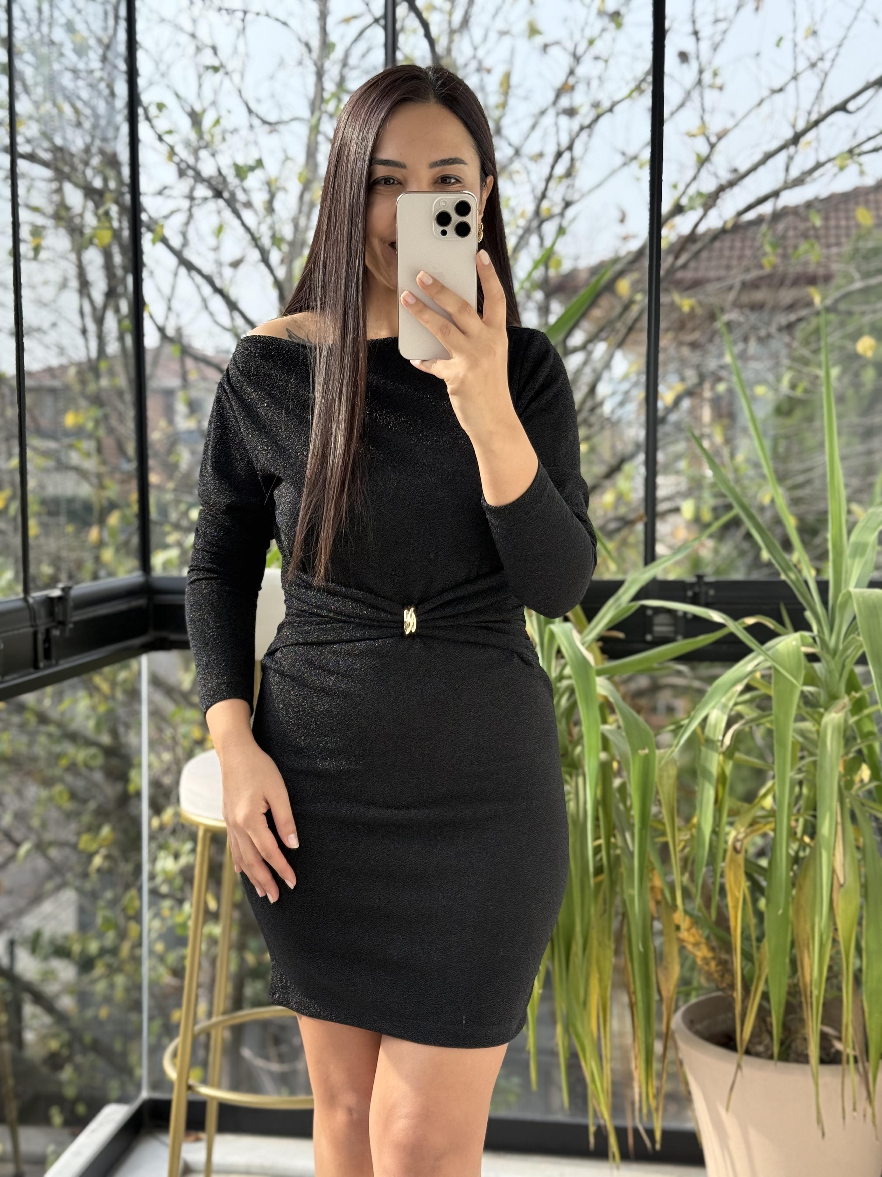 Bel Detaylı Gold Tokalı Elbise Siyah