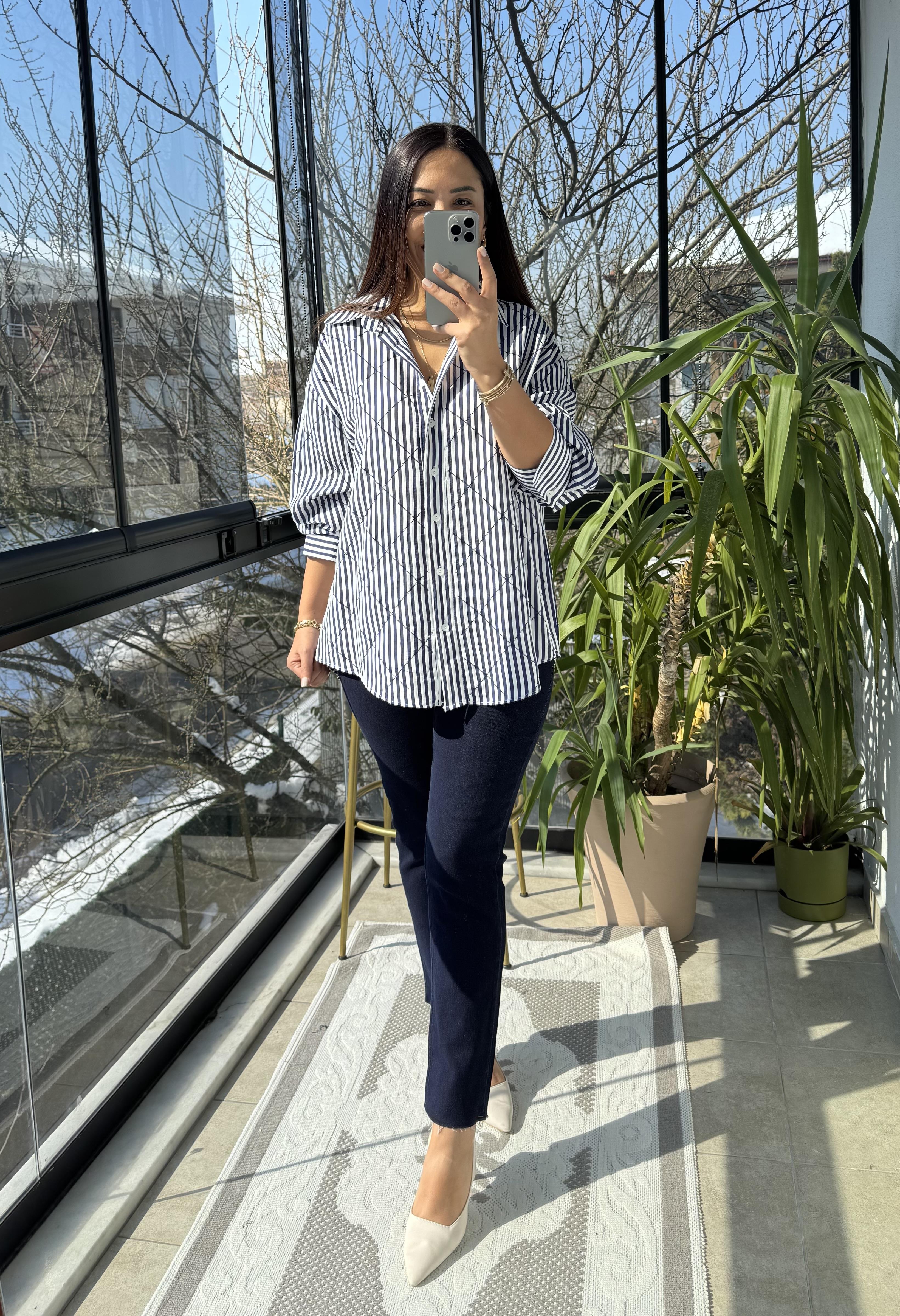 Baklava Taşlı Çizgili Oversize Gömlek Lacivert