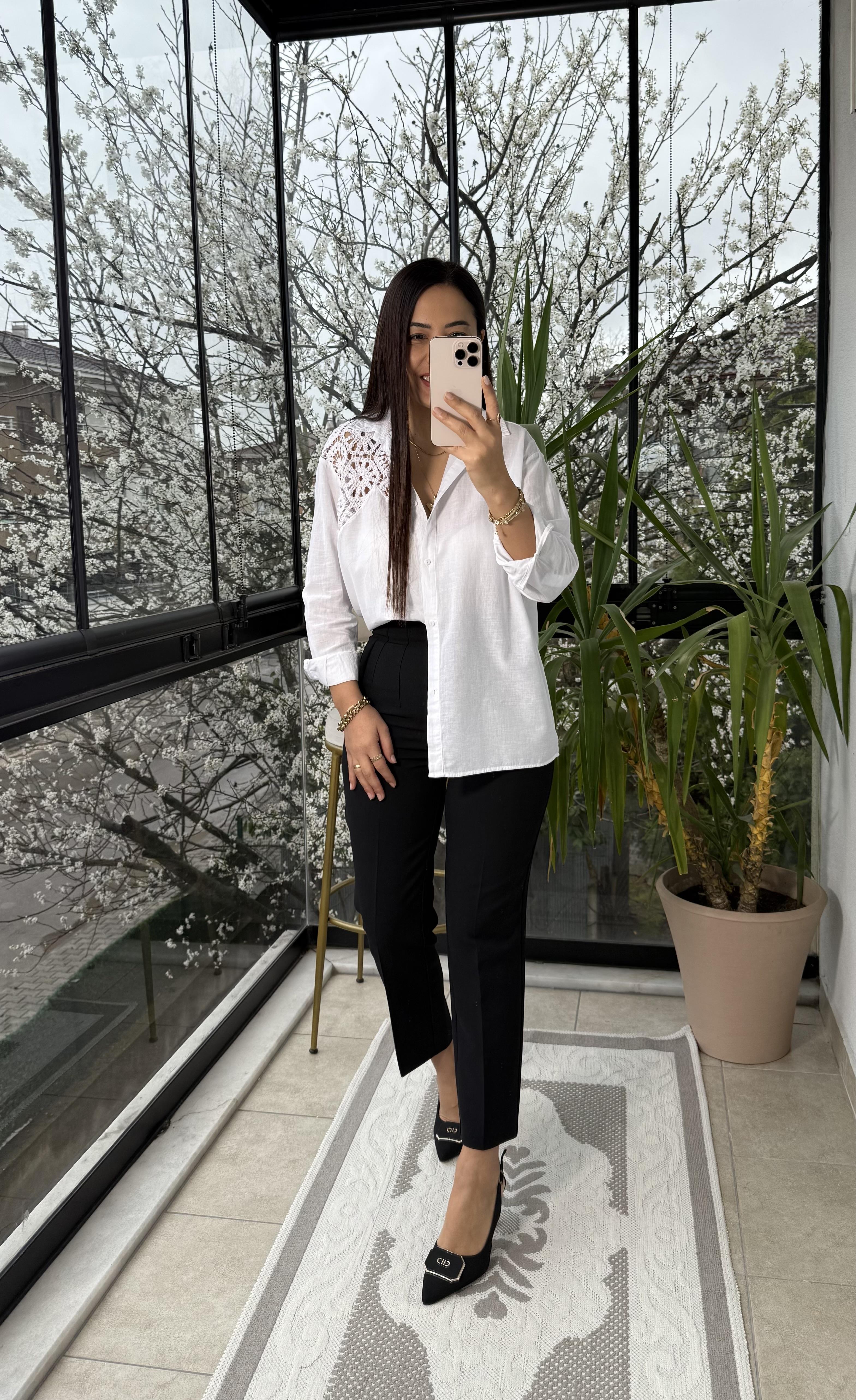 Omuz Dantel Detaylı Natural Gömlek Beyaz
