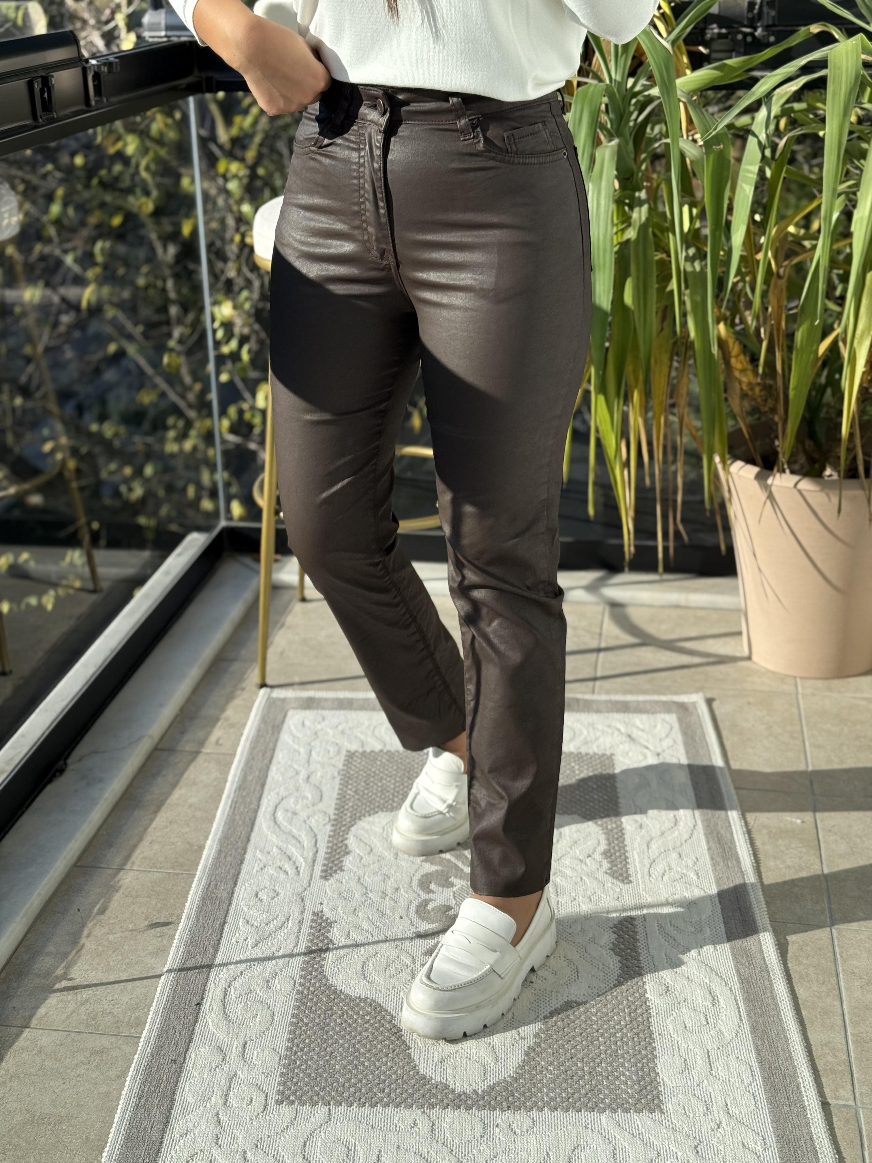 Deri Mum Kaplama Kesik Paça Jean Kahve