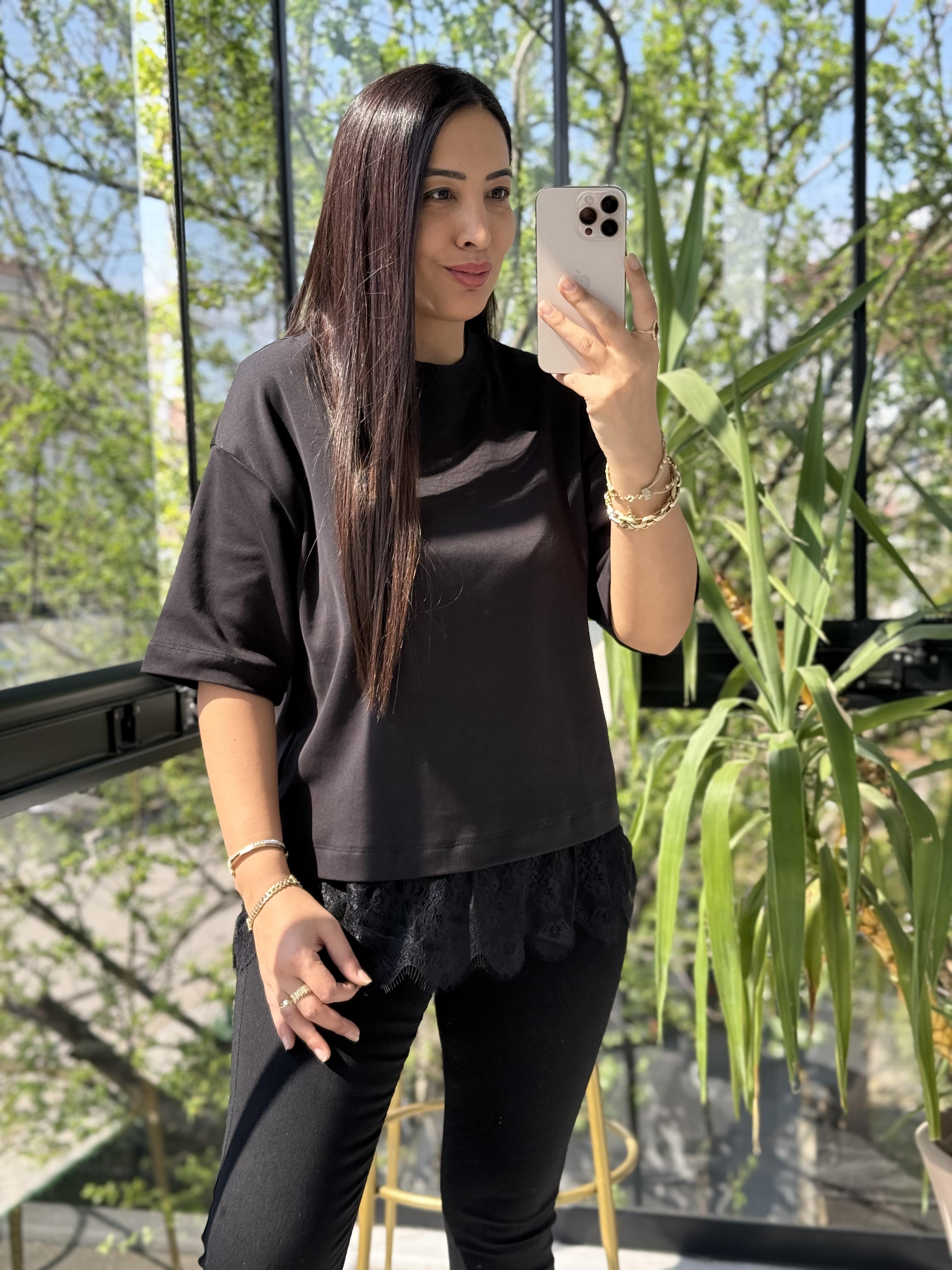 Altı Dantelli Pamuklu Tişört Siyah