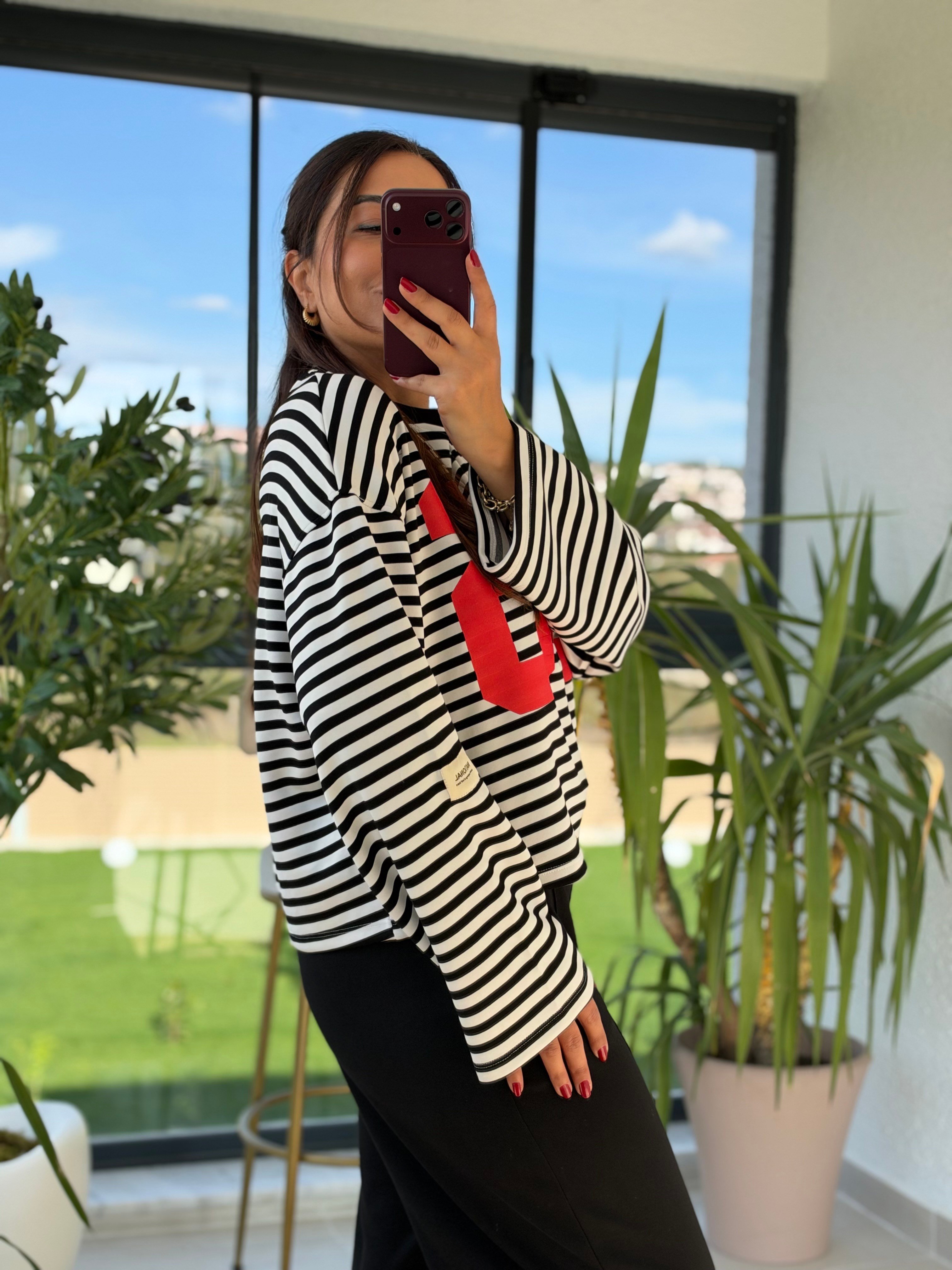 36 Baskılı Çizgili Basic Sweatshirt Siyah