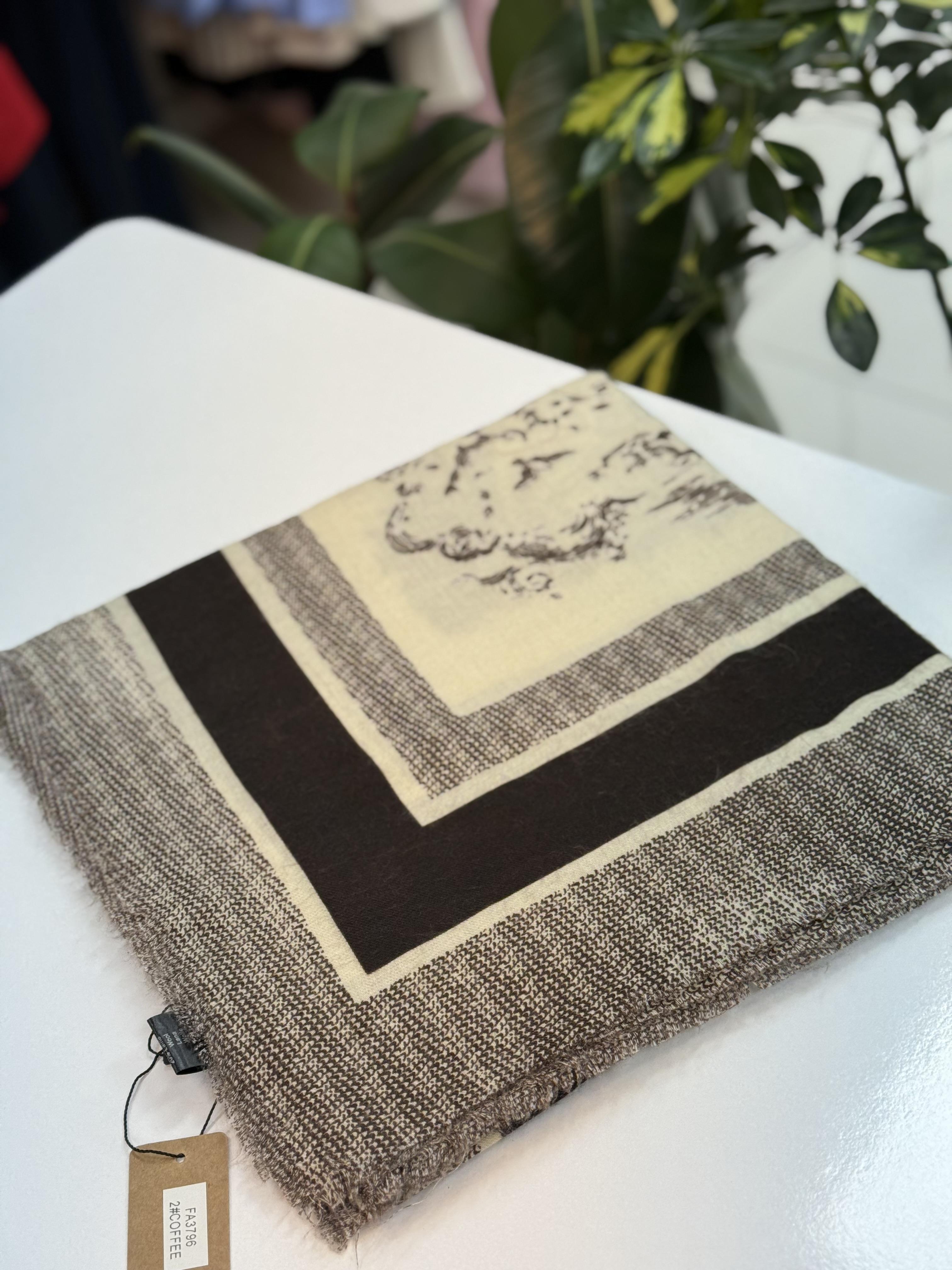 İthal Kaşmir Şal D*or kahve